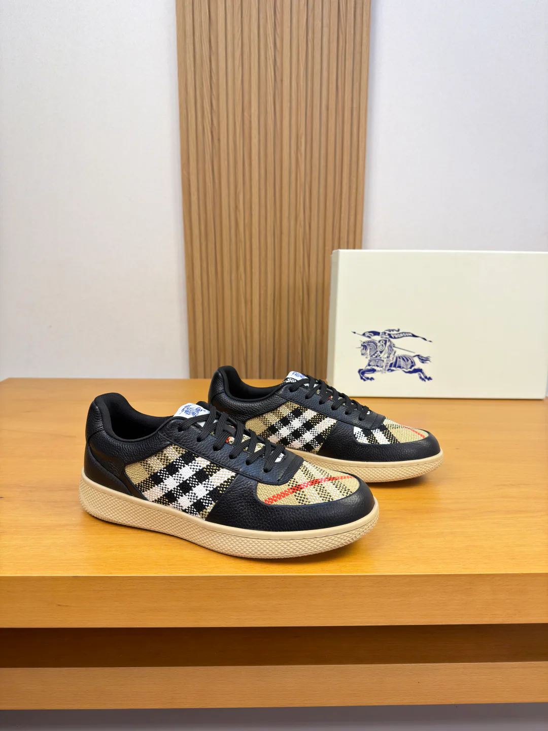 Кроссовки Мужские Burberry 17955069