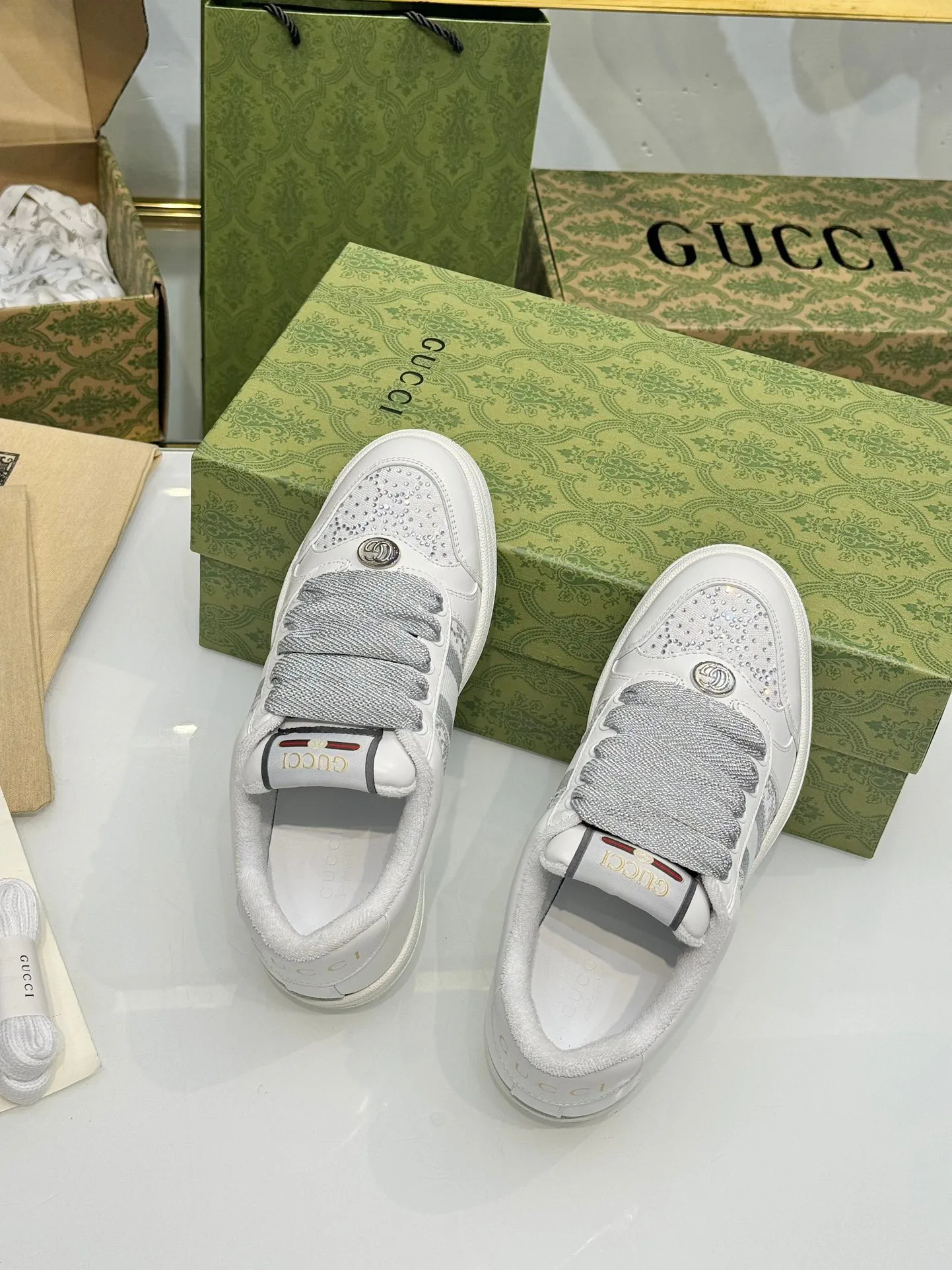 Кроссовки Женские Gucci 17620500
