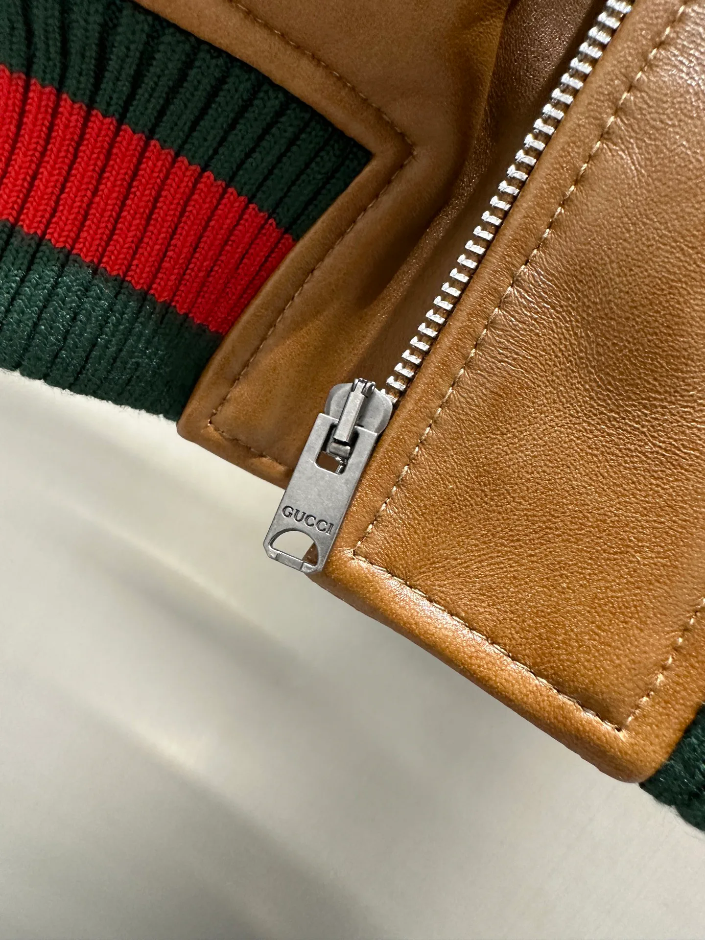 Кожаные Куртки И Дублёнки Мужские Gucci 11181064