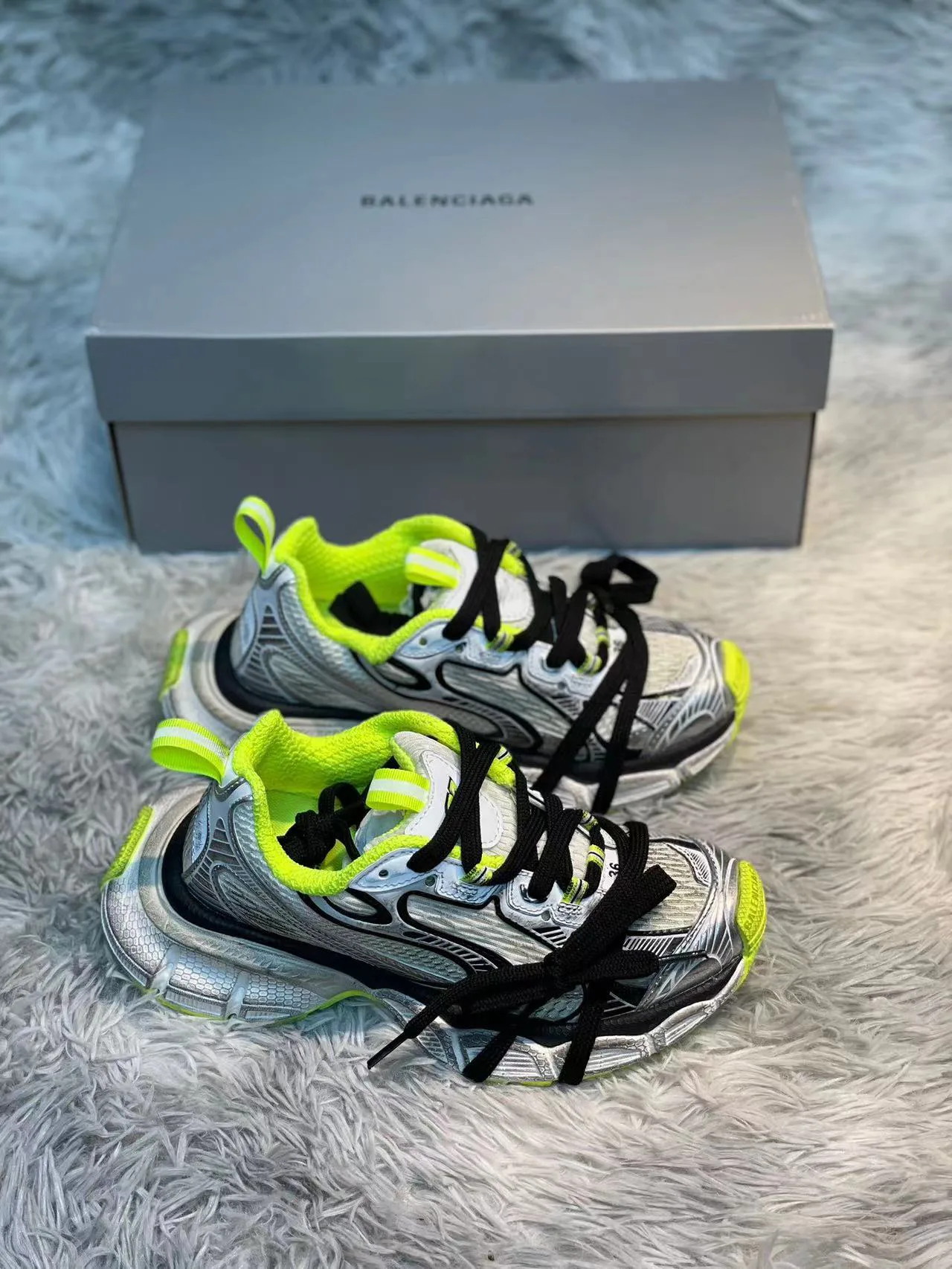 Кроссовки Женские Balenciaga 11567703