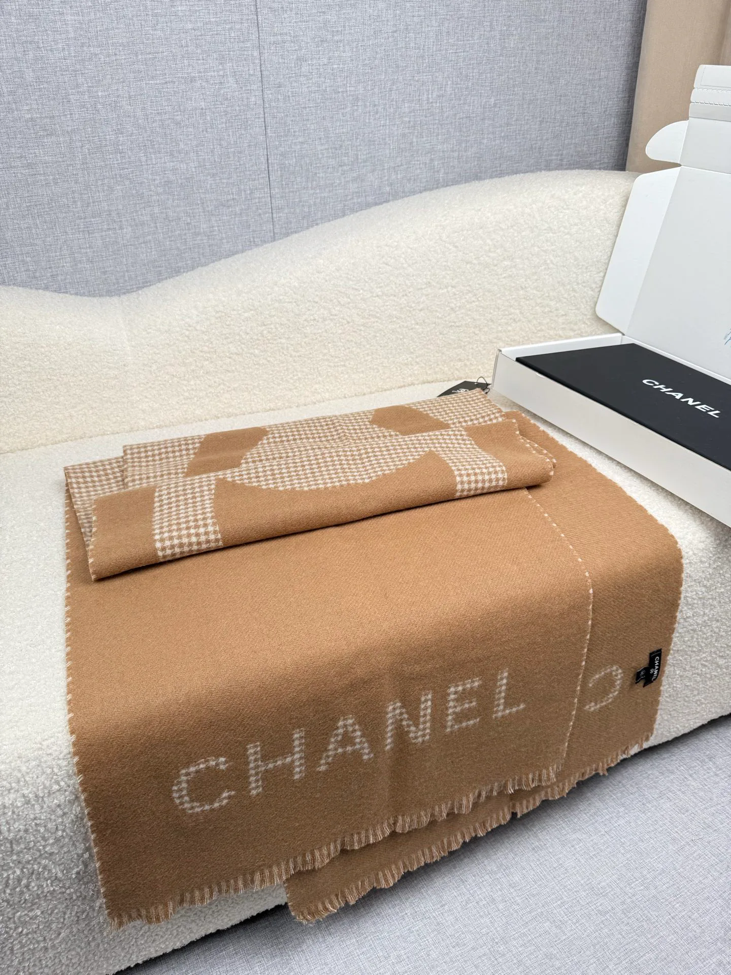 Шарфы Chanel 1305517