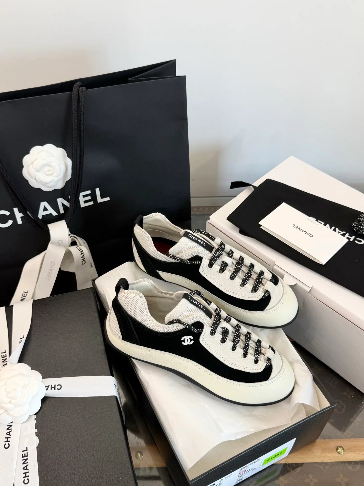 Кроссовки Женские Chanel 18304138