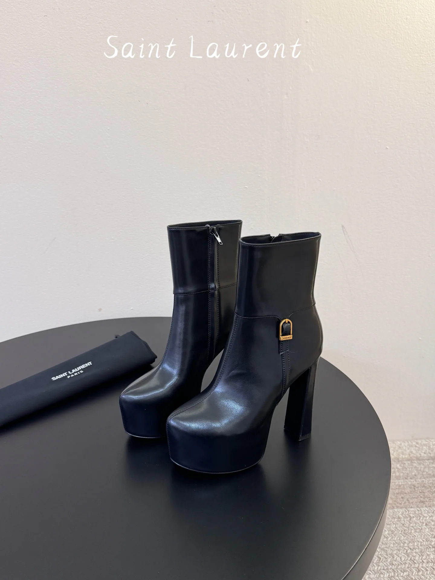 Ботильоны Женские Saint Laurent 18241683