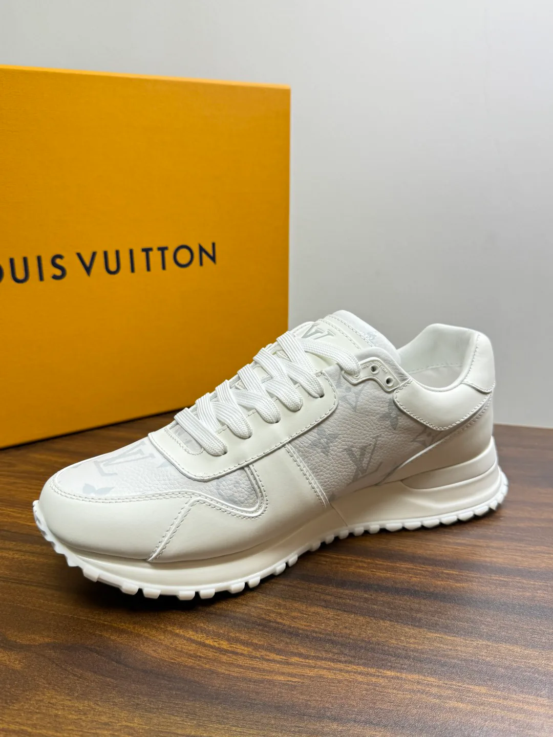 Кроссовки Мужские Louis Vuitton 20143427
