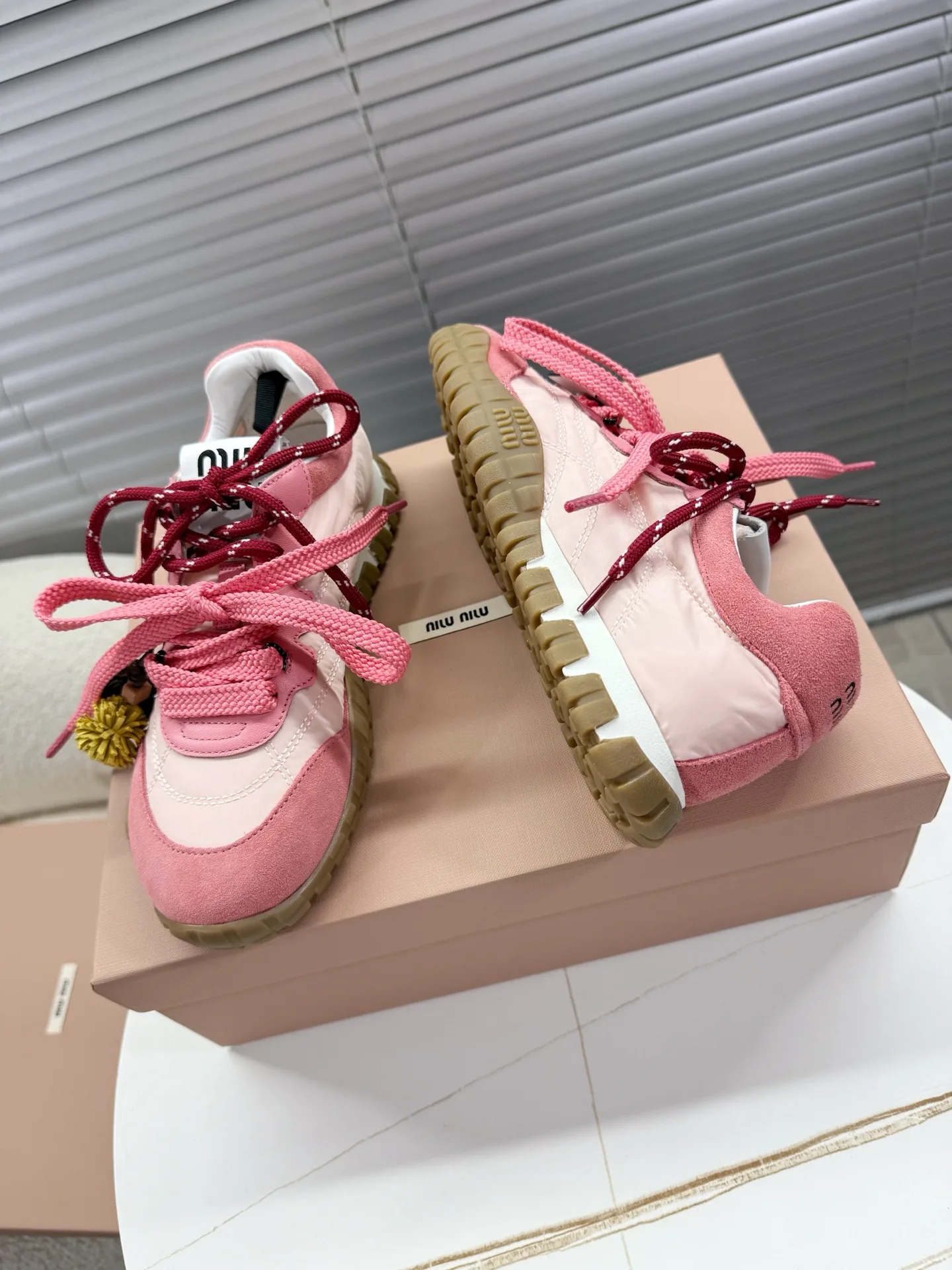 Кроссовки Женские Miu Miu 3742550