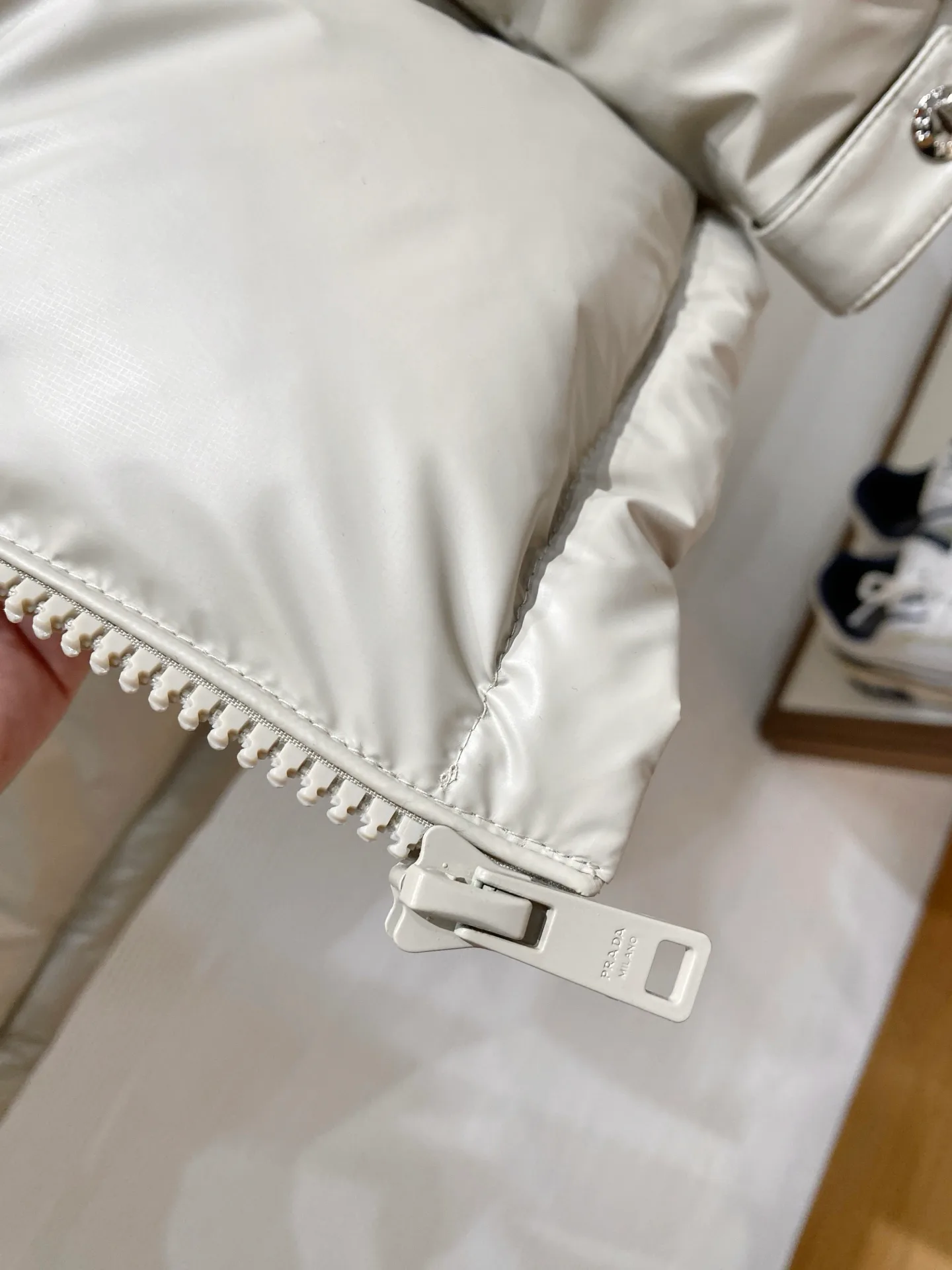 Куртки И Пуховики Женские Prada 1309591