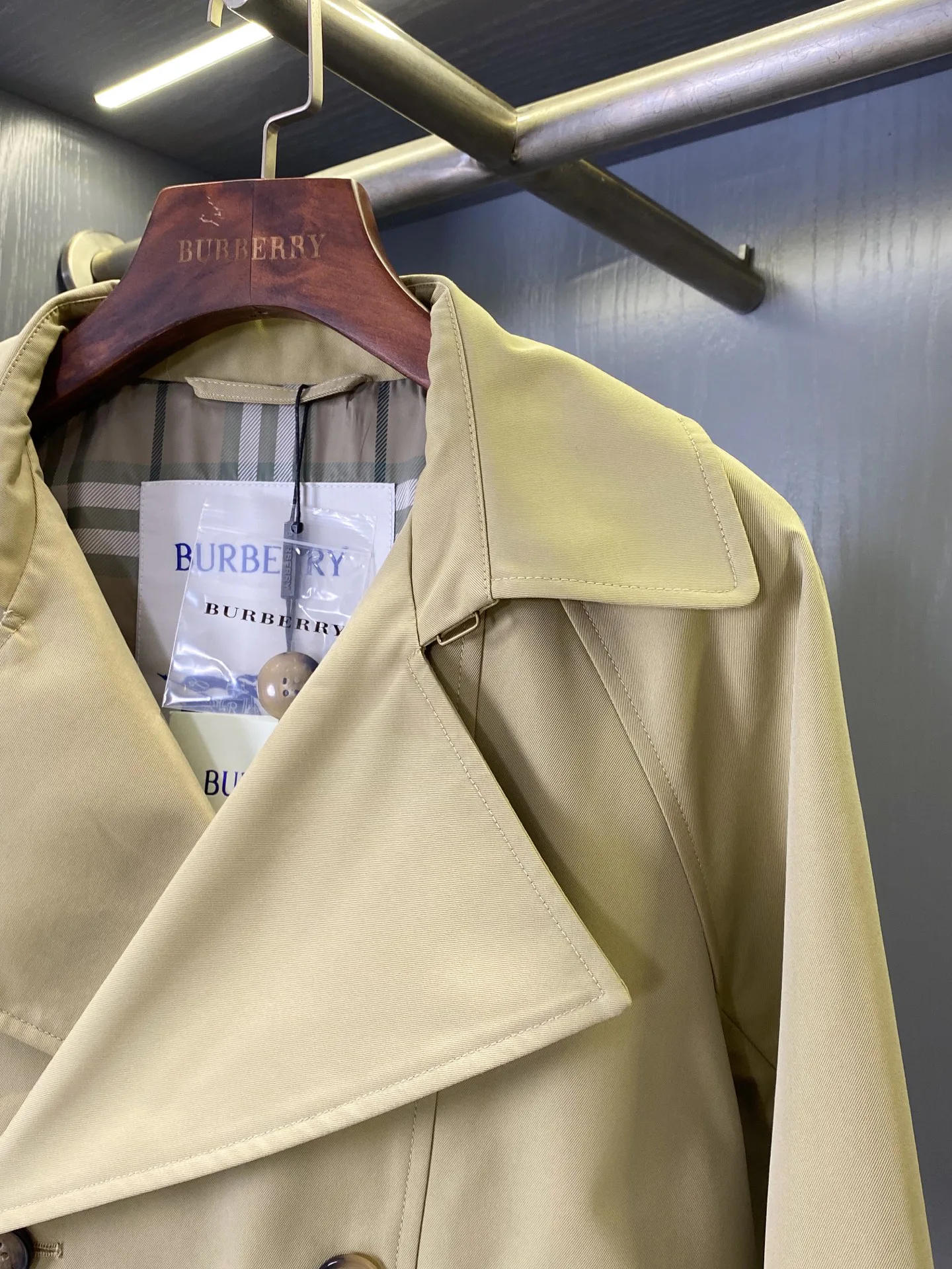 Тренчи Женские Burberry 18016163