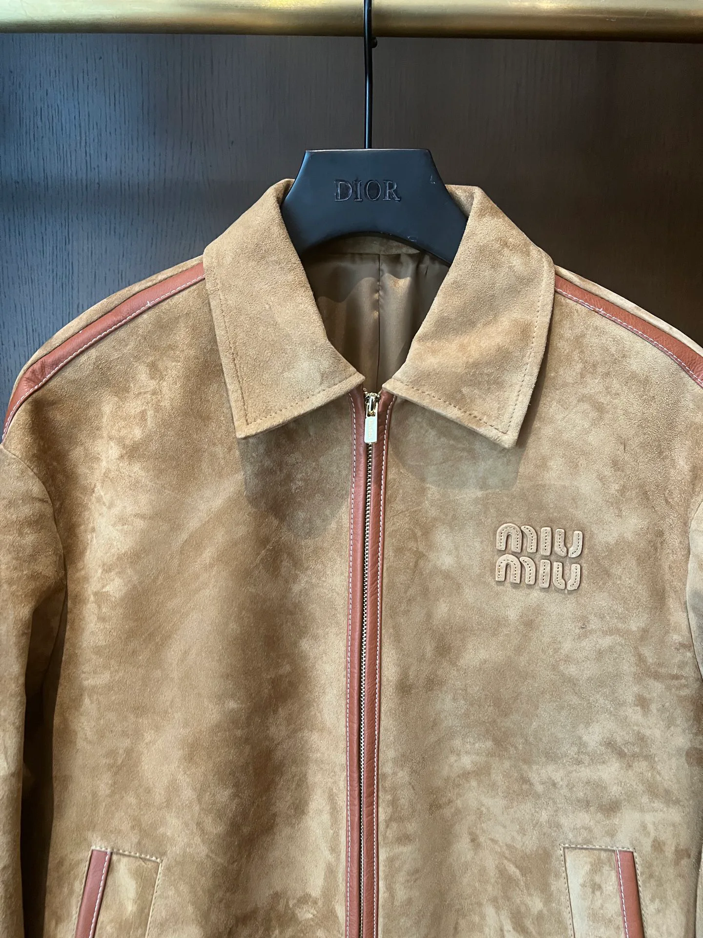 Кожаные Куртки И Дублёнки Женские Miu Miu 9101784