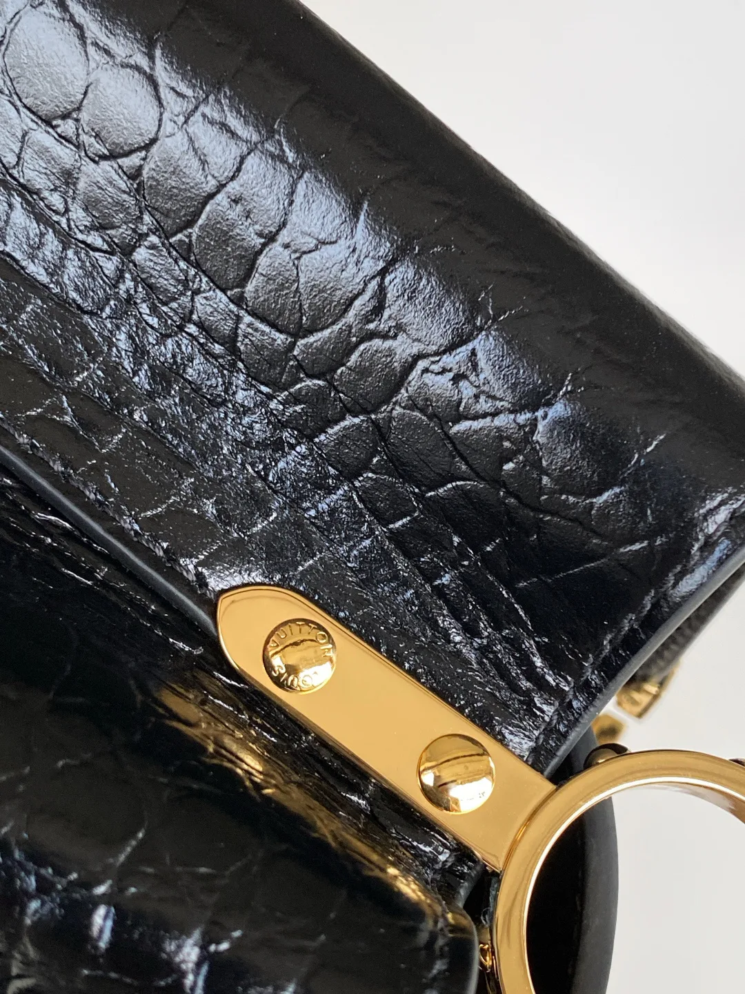 Классические Сумки Женские Louis Vuitton 18019351