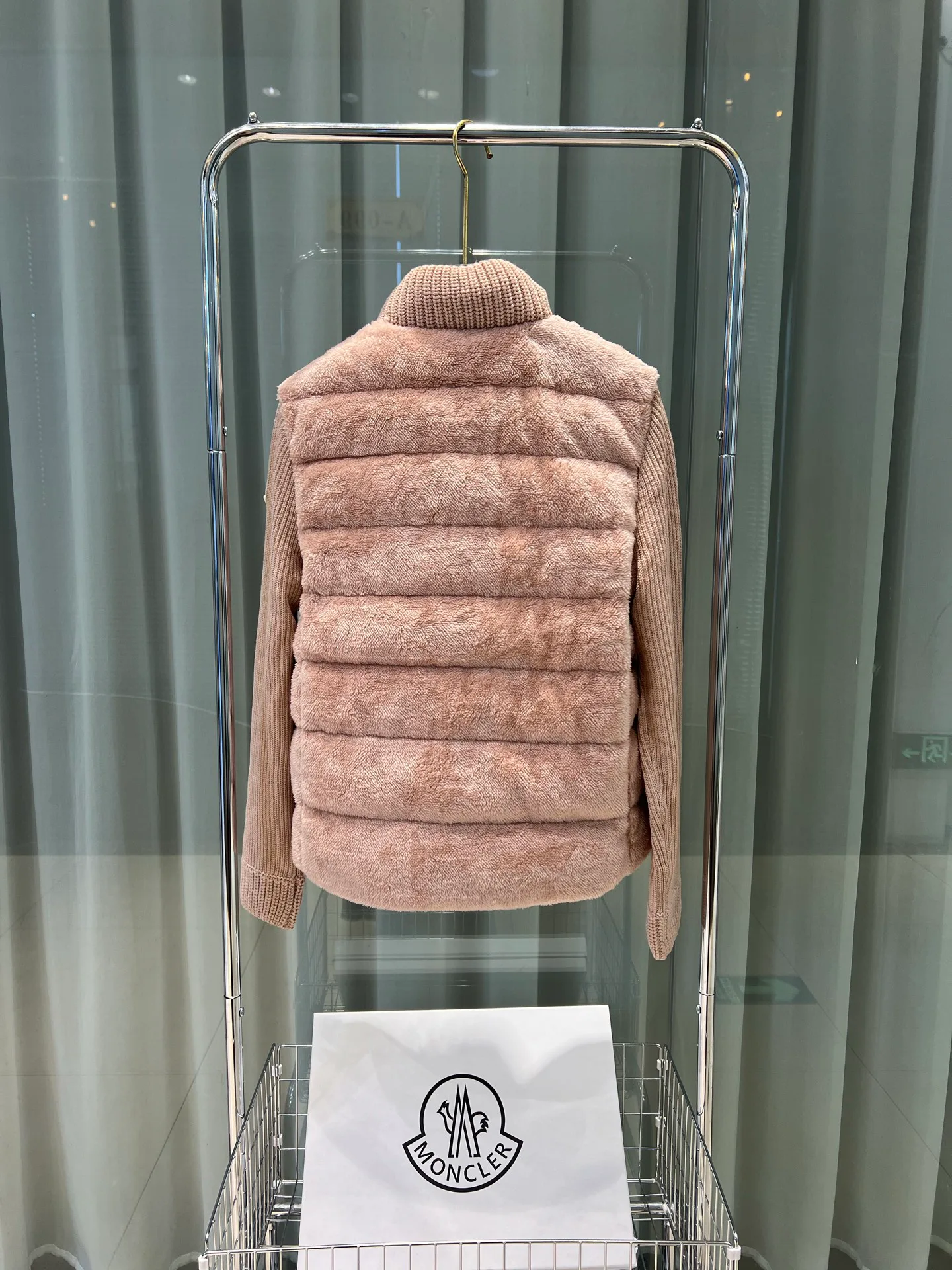 Куртки И Пуховики Женские Moncler 1223213