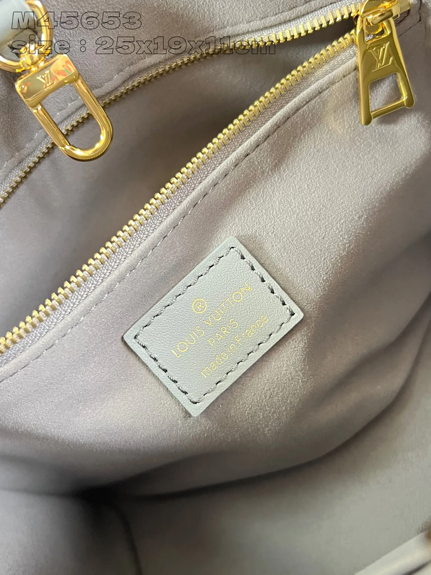 Классические Сумки Женские Louis Vuitton 18227602
