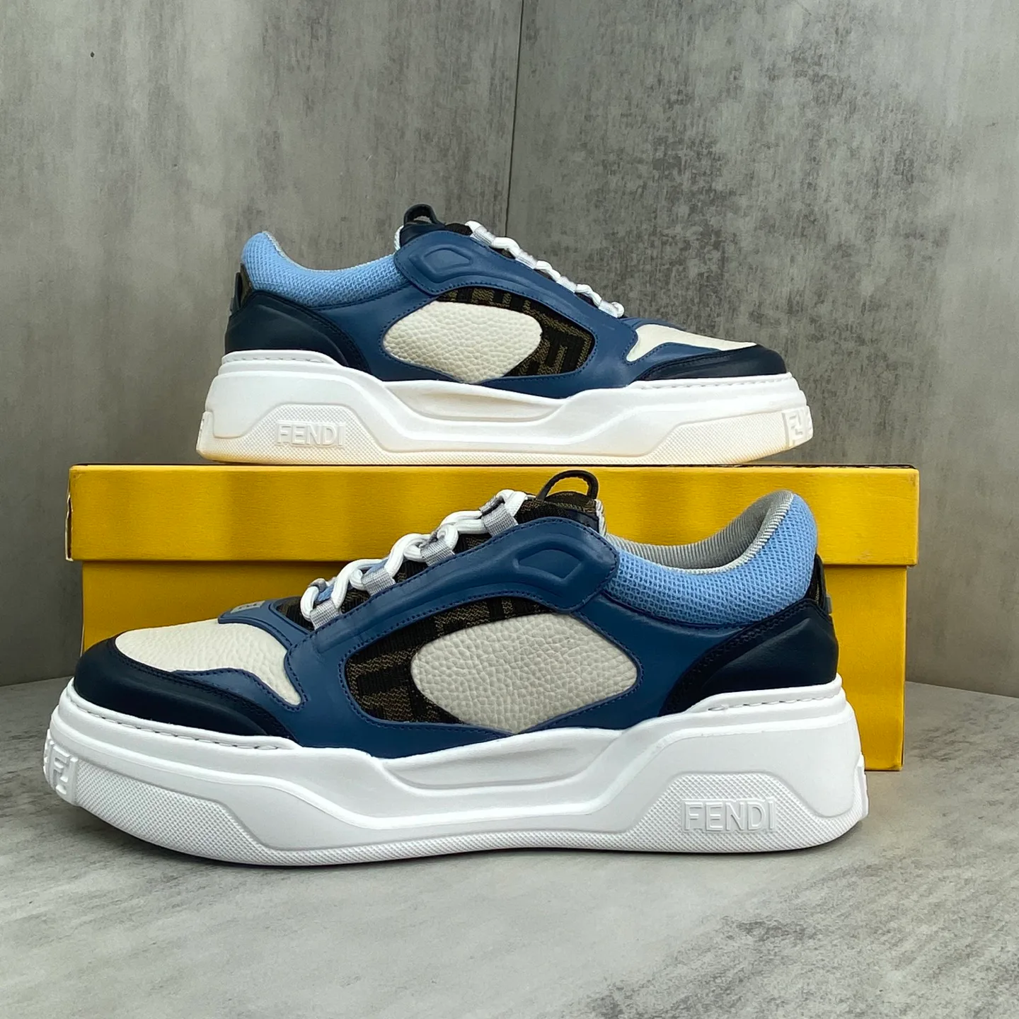 Кроссовки Мужские Fendi 275351