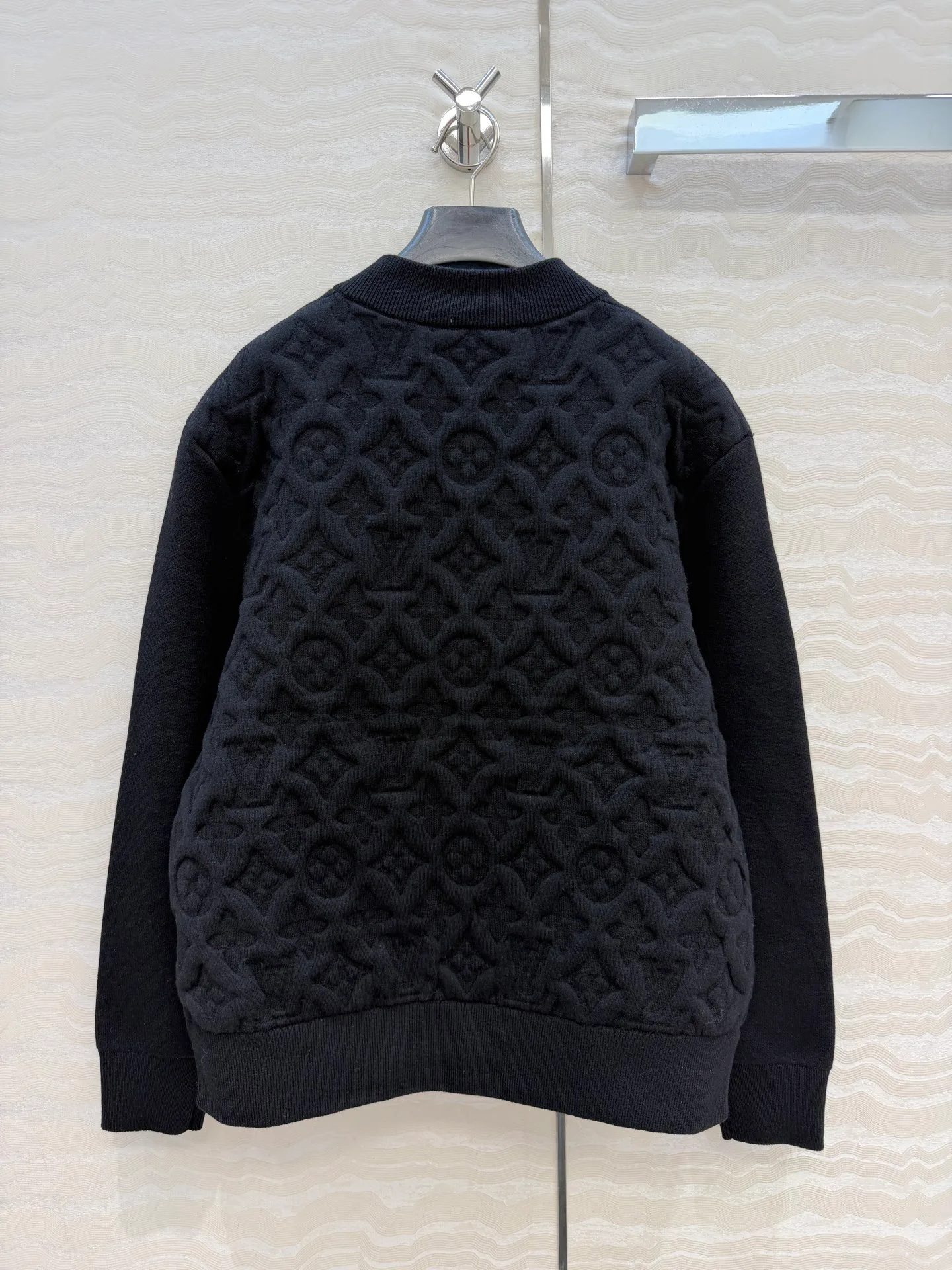 Куртки И Пуховики Женские Louis Vuitton 18439432
