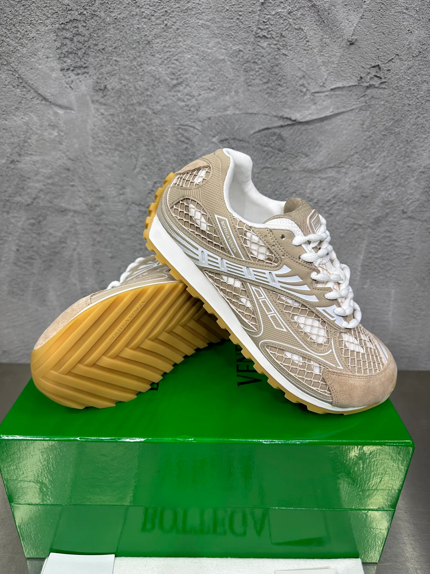 Кроссовки Женские Bottega Veneta 1885530