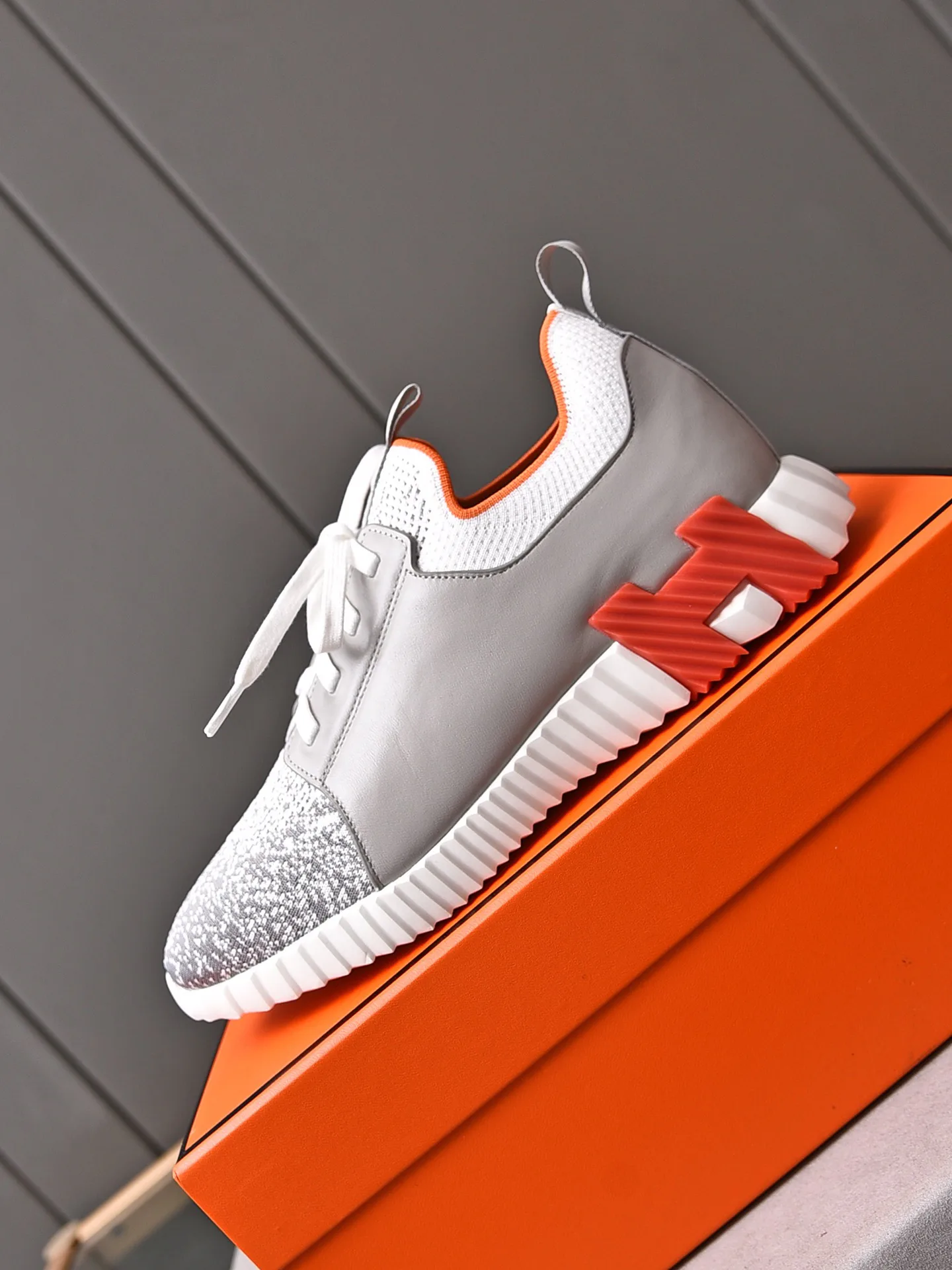 Кроссовки Женские Hermes 1277026