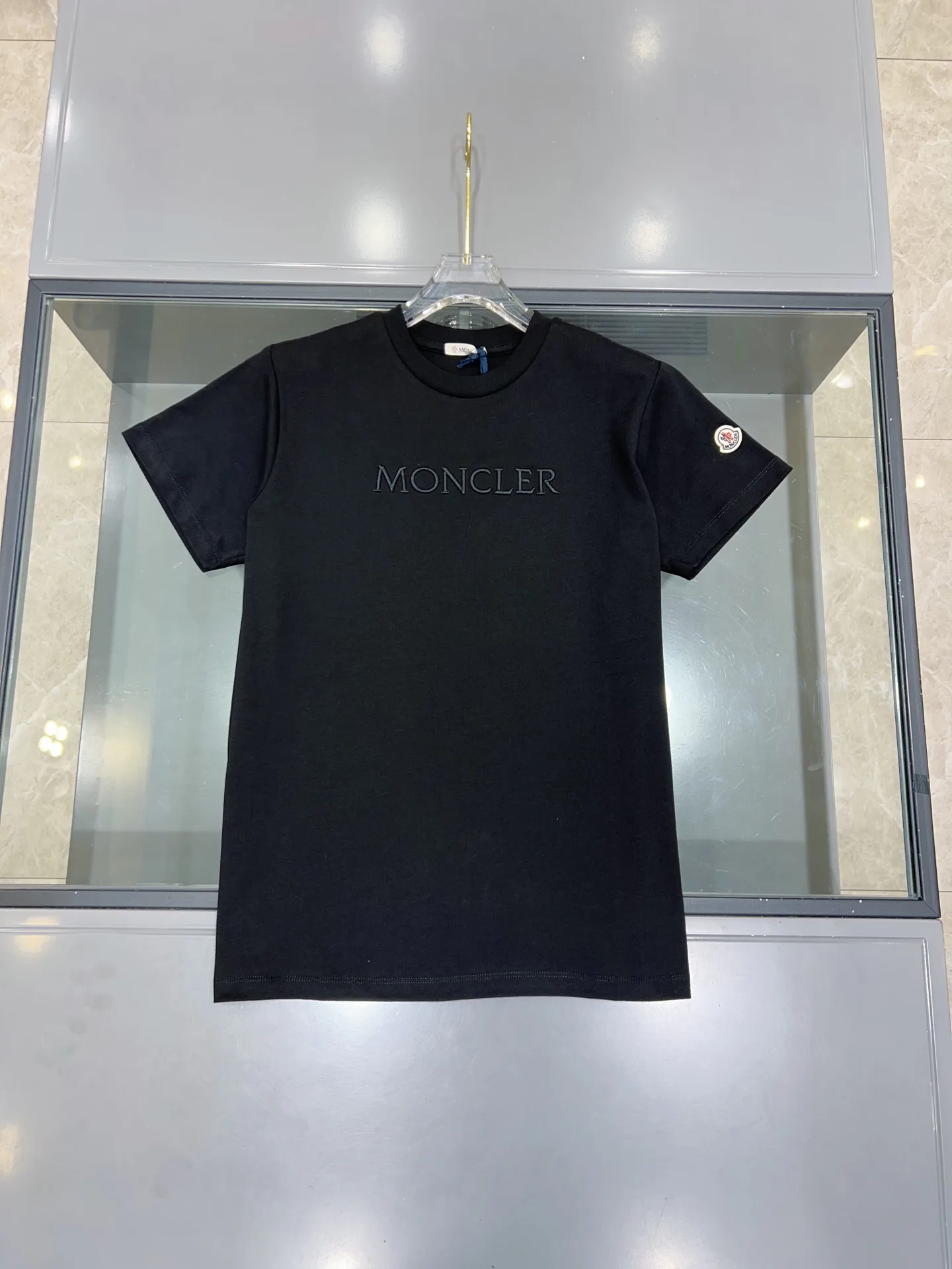 Футболки Женские Moncler 11076510