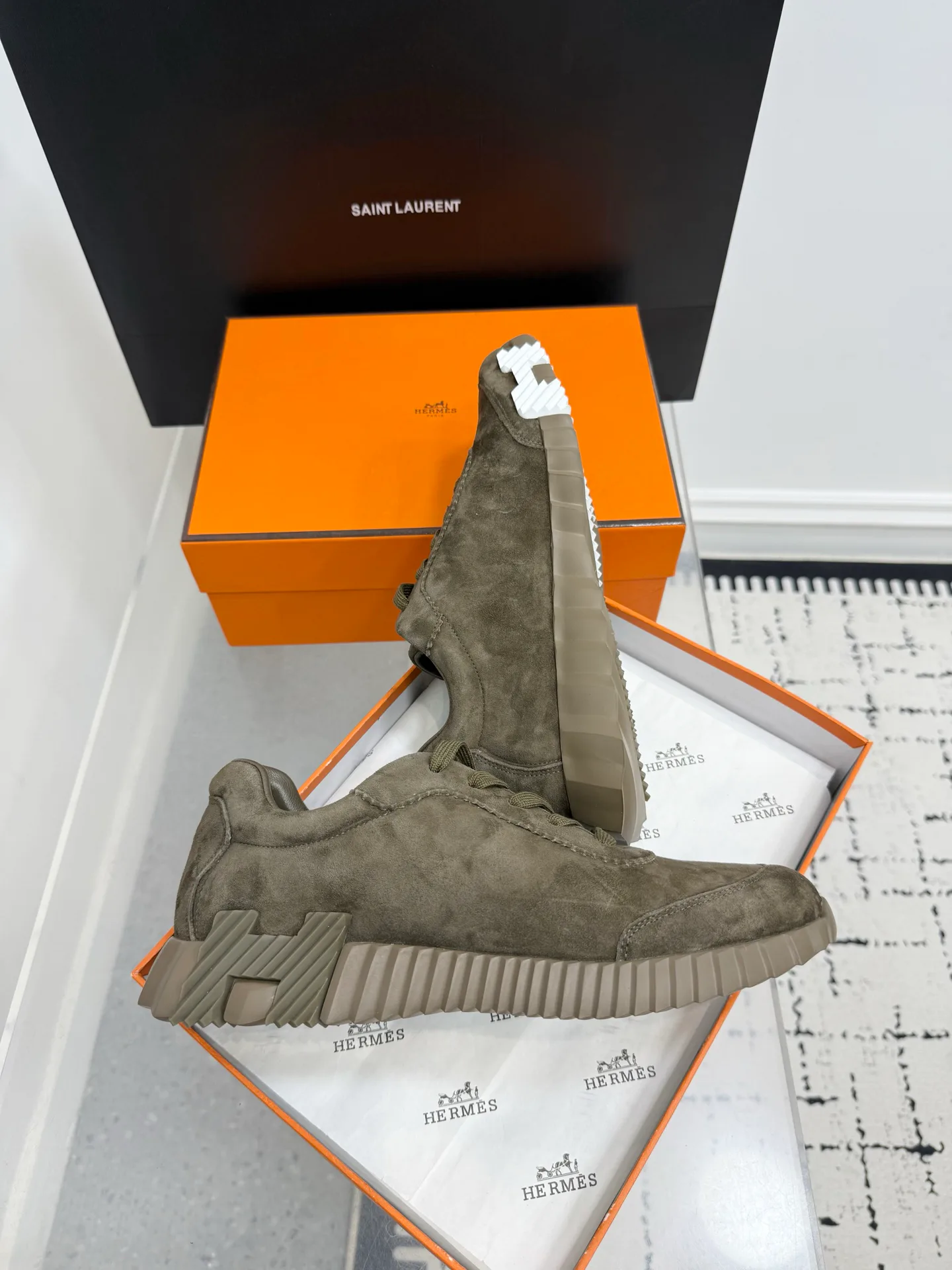 Кроссовки Женские Hermes 811927