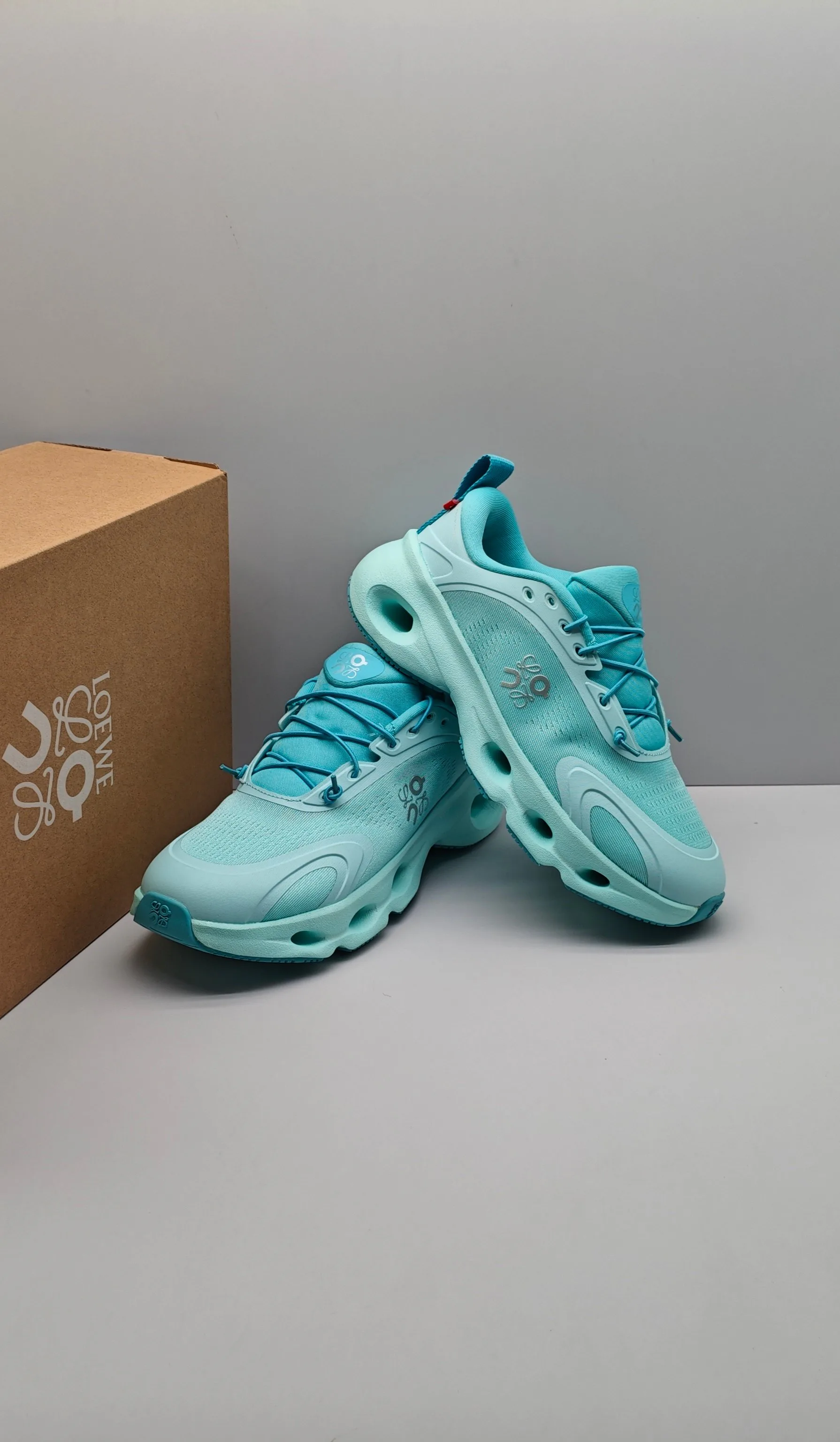 Кроссовки Женские Loewe 13194000