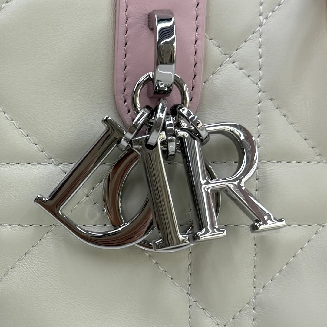Классические Сумки Женские Christian Dior 11905691