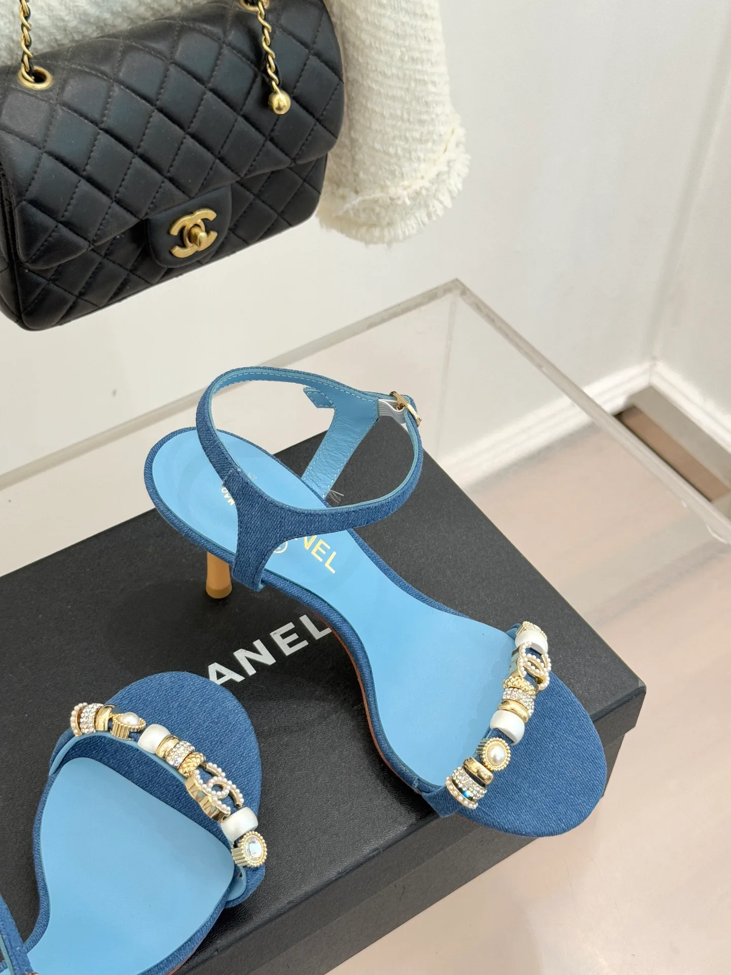 Босоножки Женские Chanel 11167360