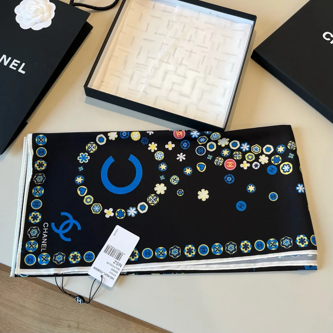 Платки Chanel 11115343