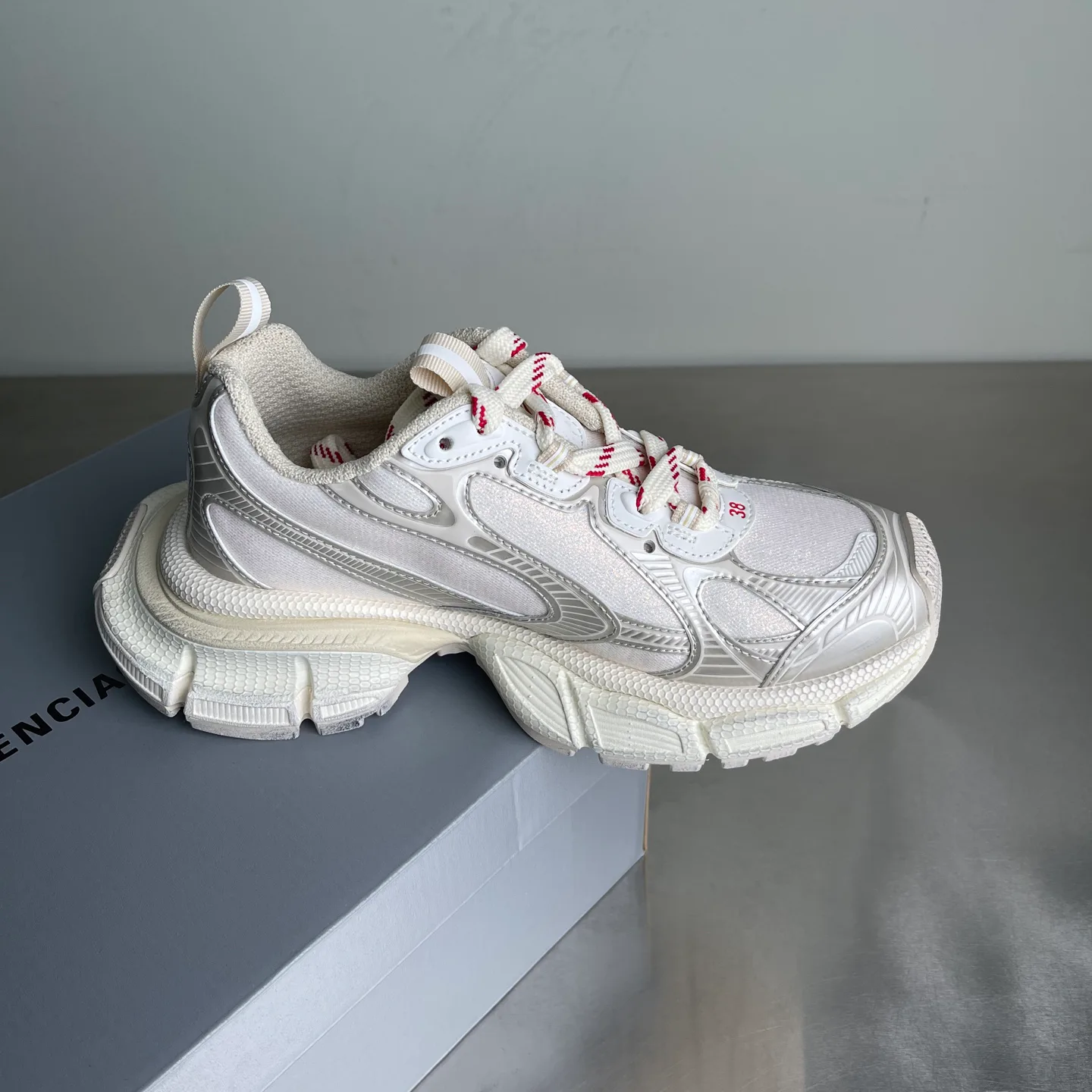 Кроссовки Женские Balenciaga 425302