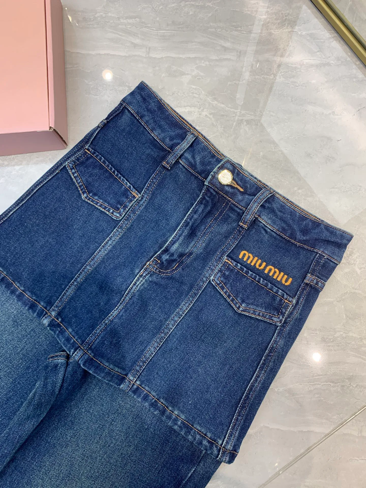 Джинсы Женские Miu Miu 18247050