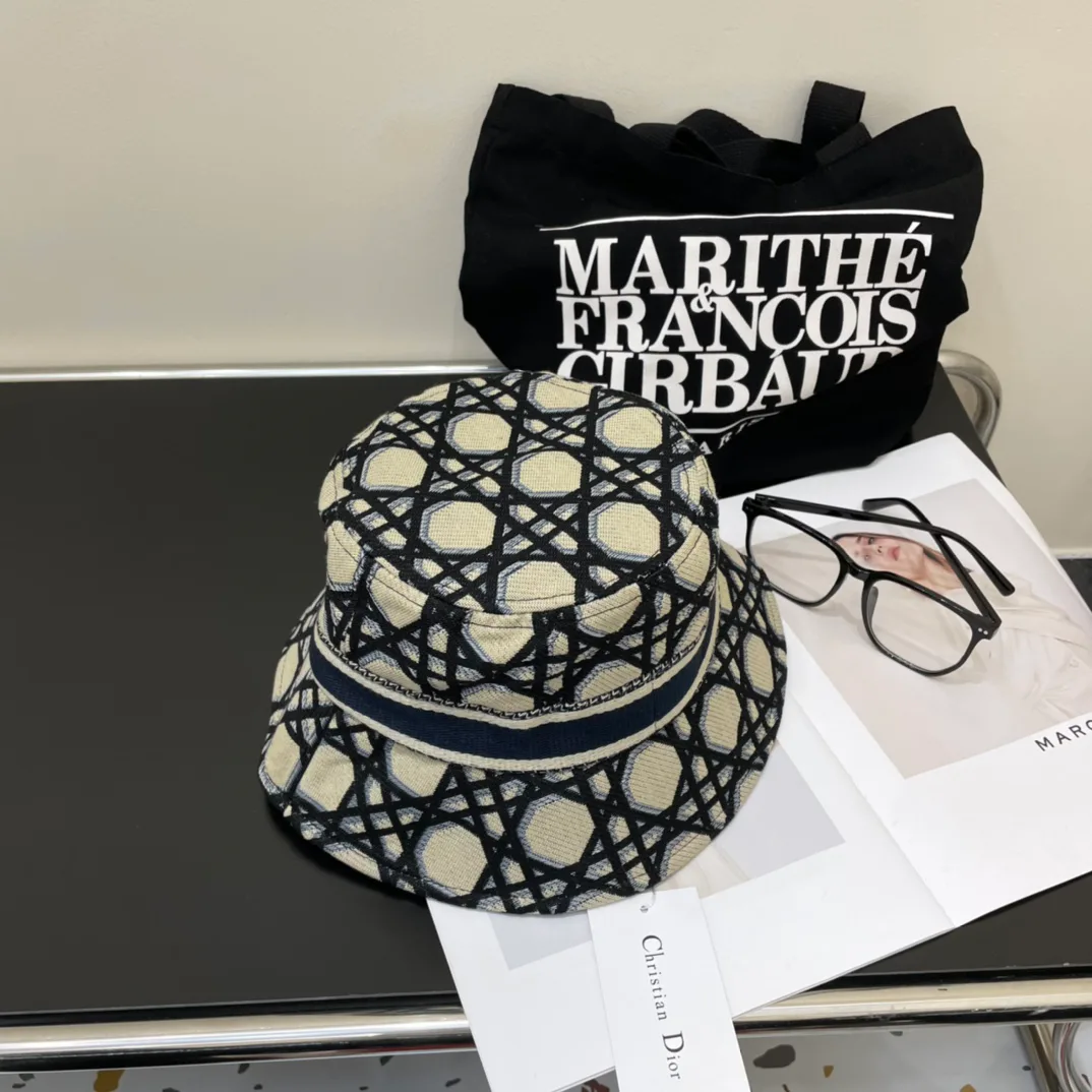 Головные Уборы Christian Dior 13294374