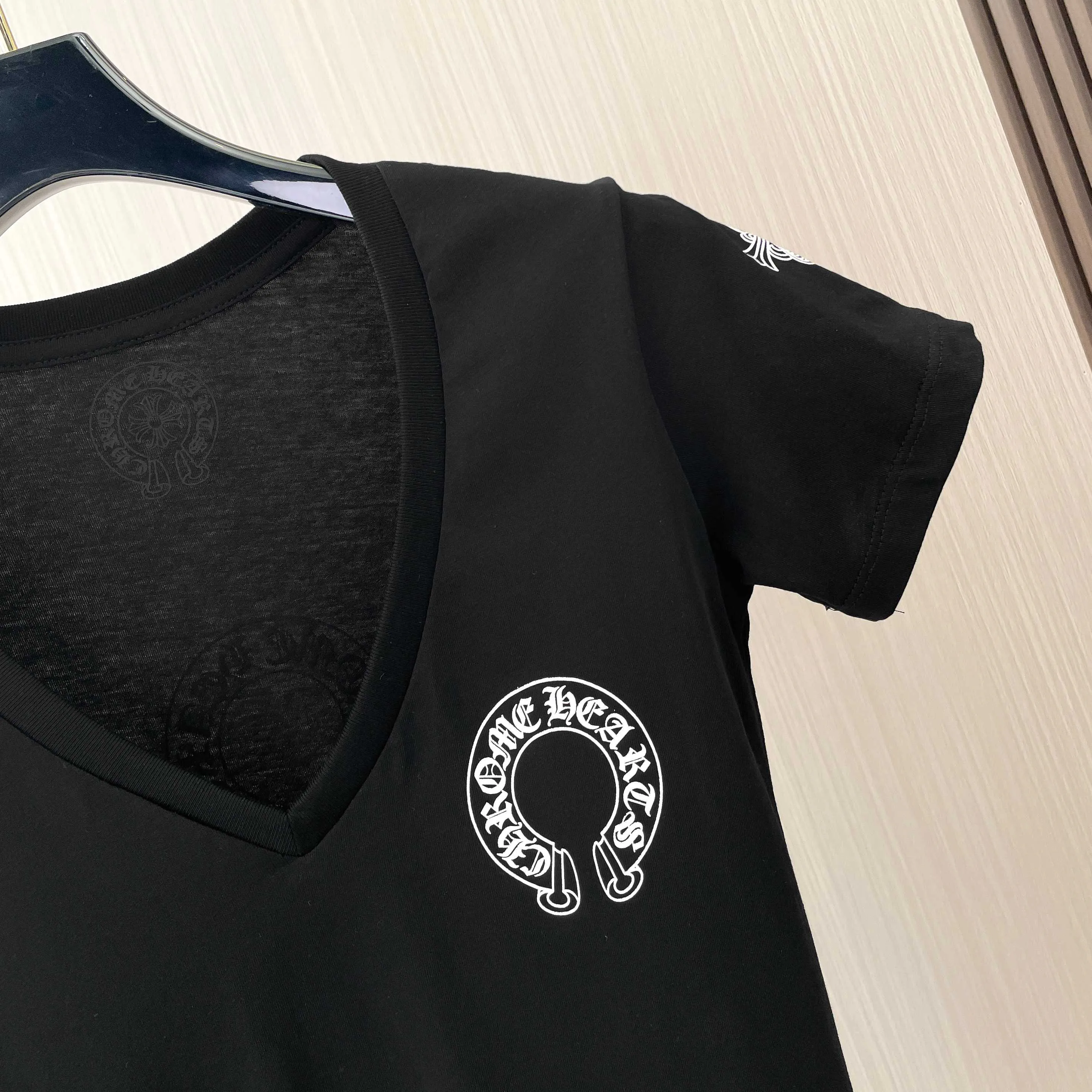 Футболки Женские Chrome Hearts 13425715