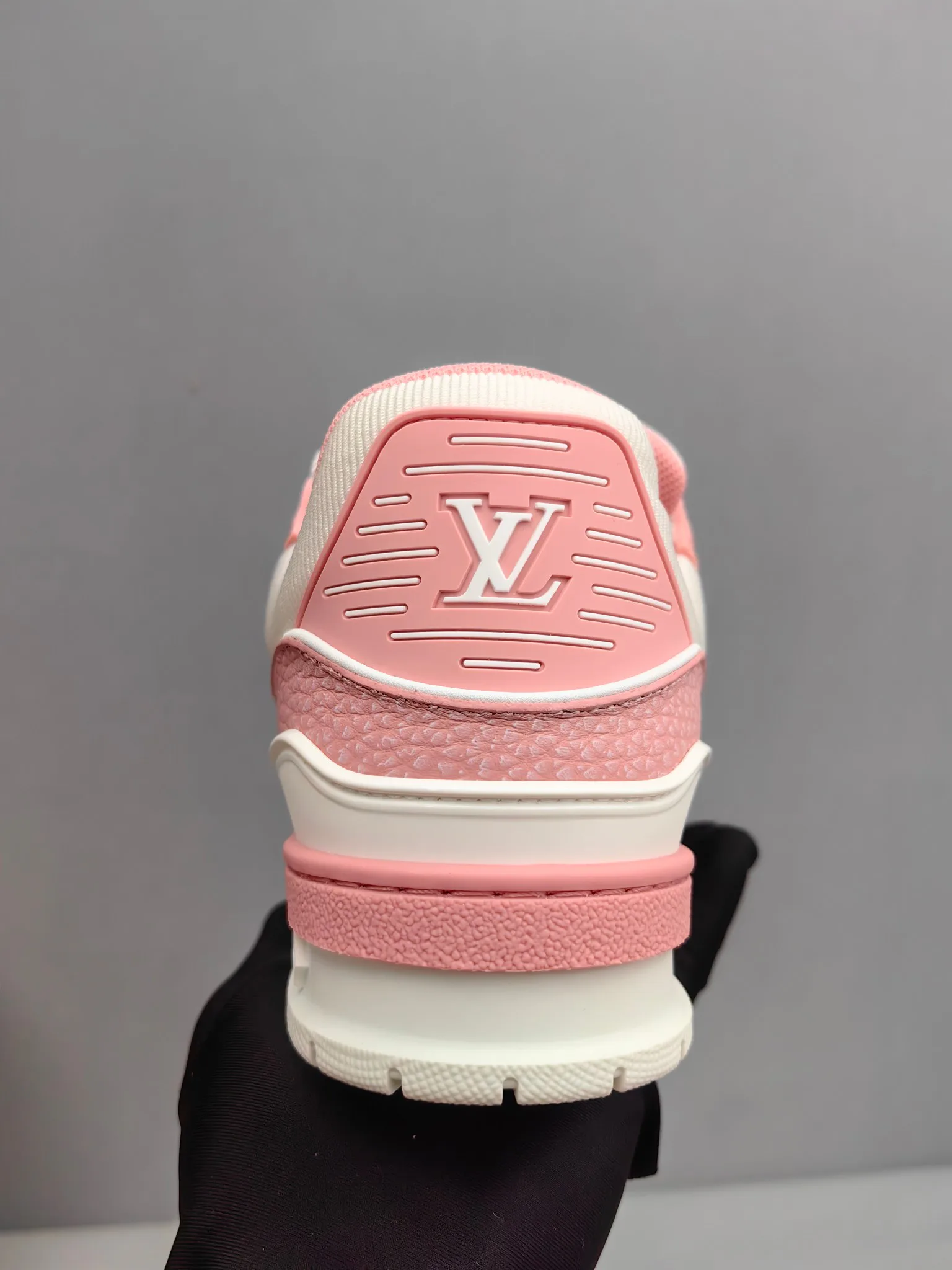 Кроссовки Женские Louis Vuitton 969163