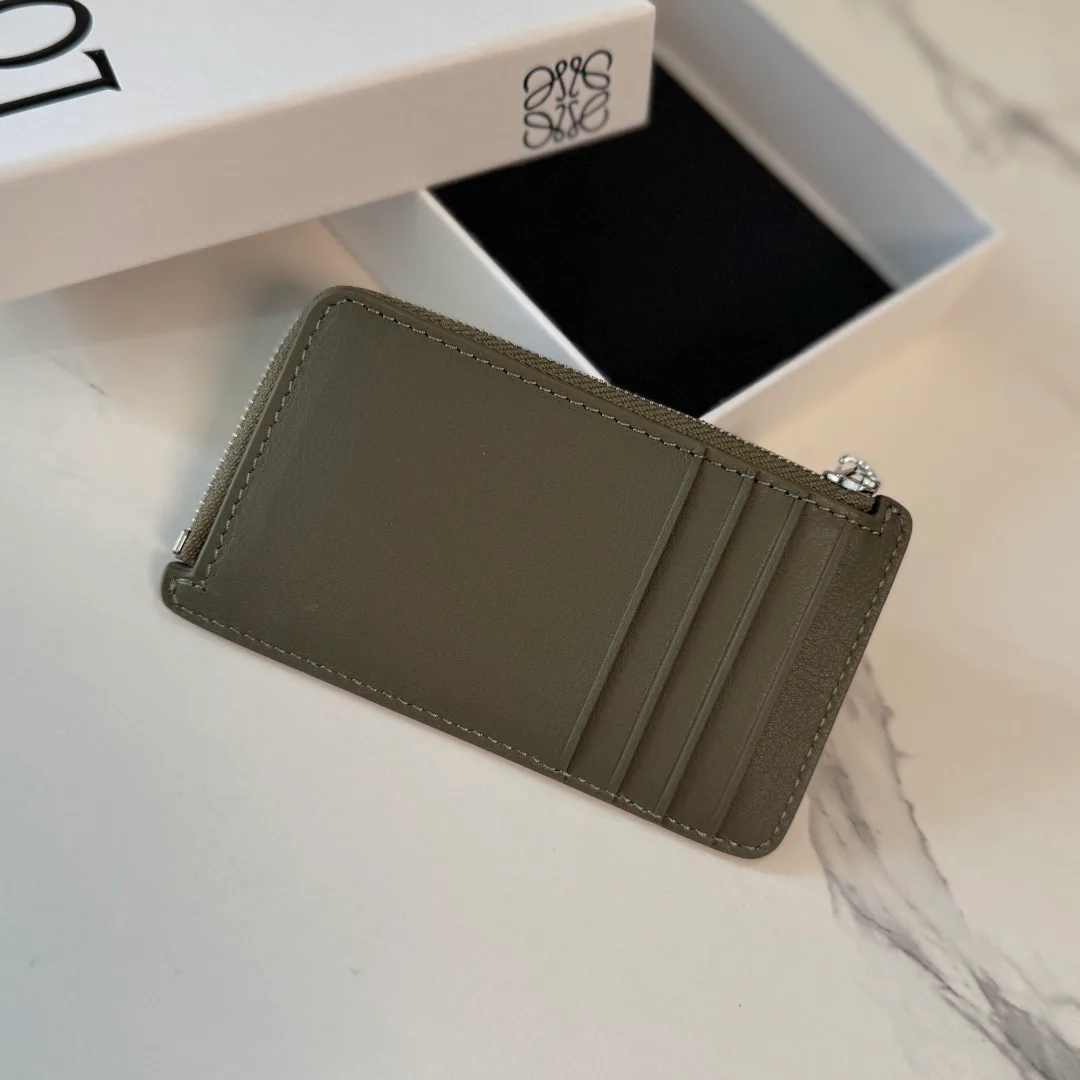 Клатчи Женские Loewe 17331712