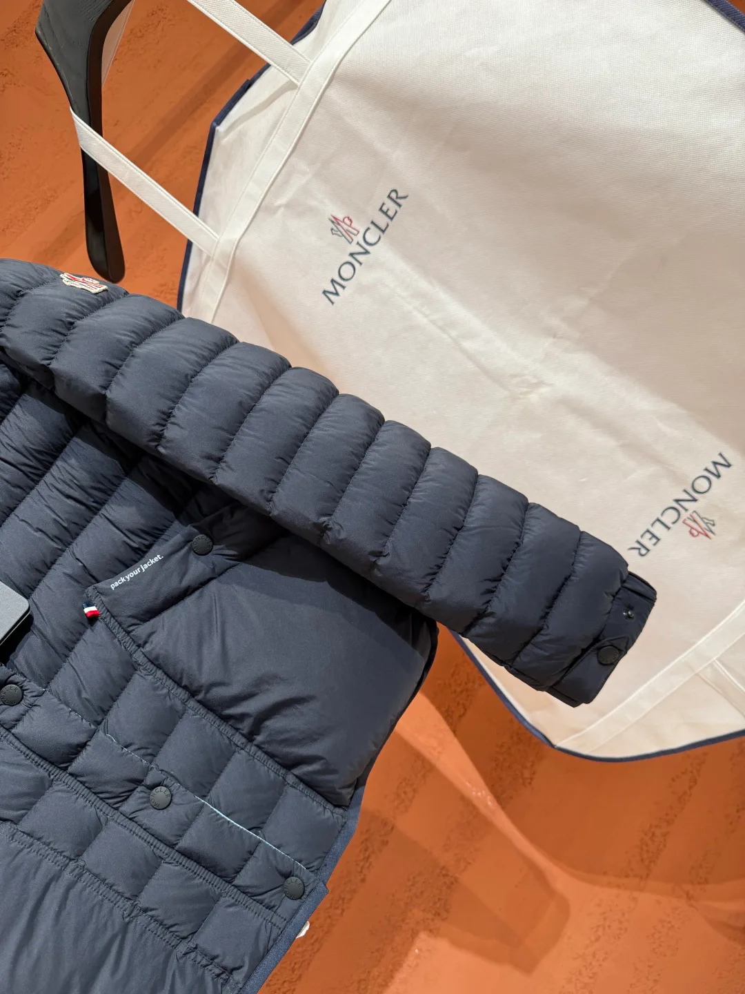 Куртки И Пуховики Женские Moncler 18048147