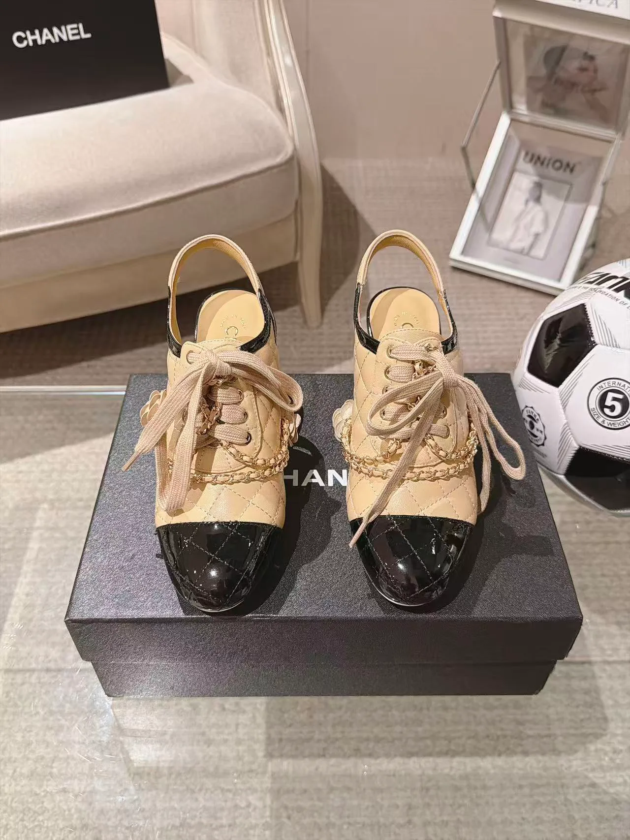 Туфли Женские Chanel 18362186