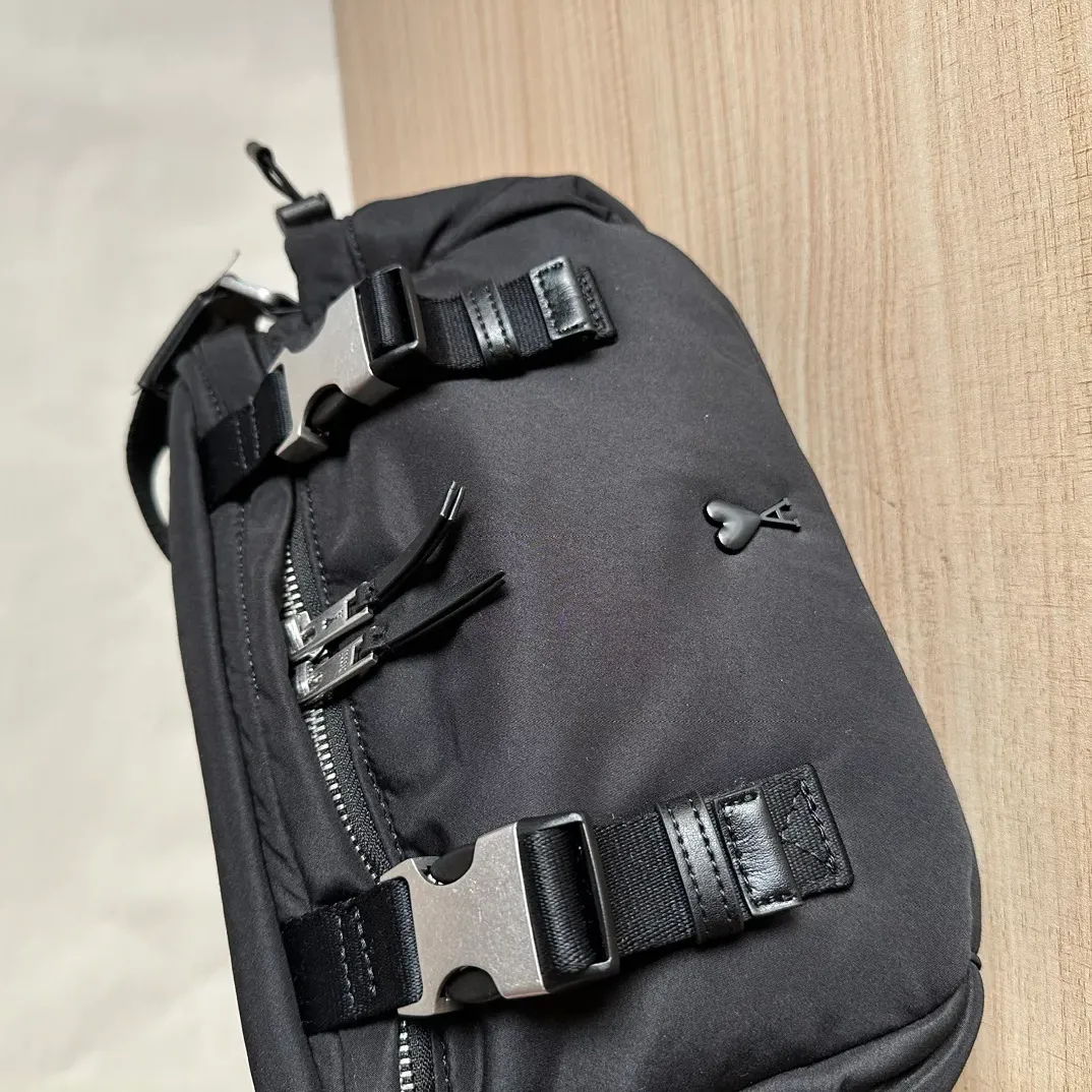 Сумки На Ремне Женские Ami Paris 1133880