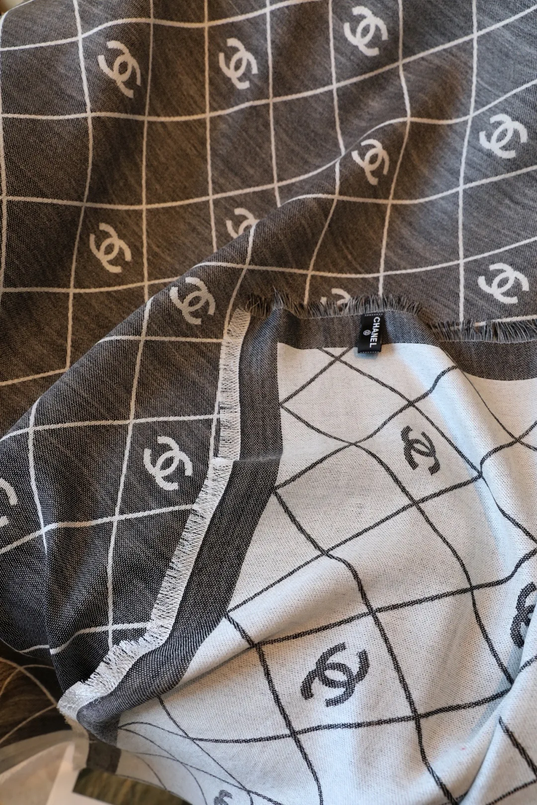 Шарфы Chanel 11852760