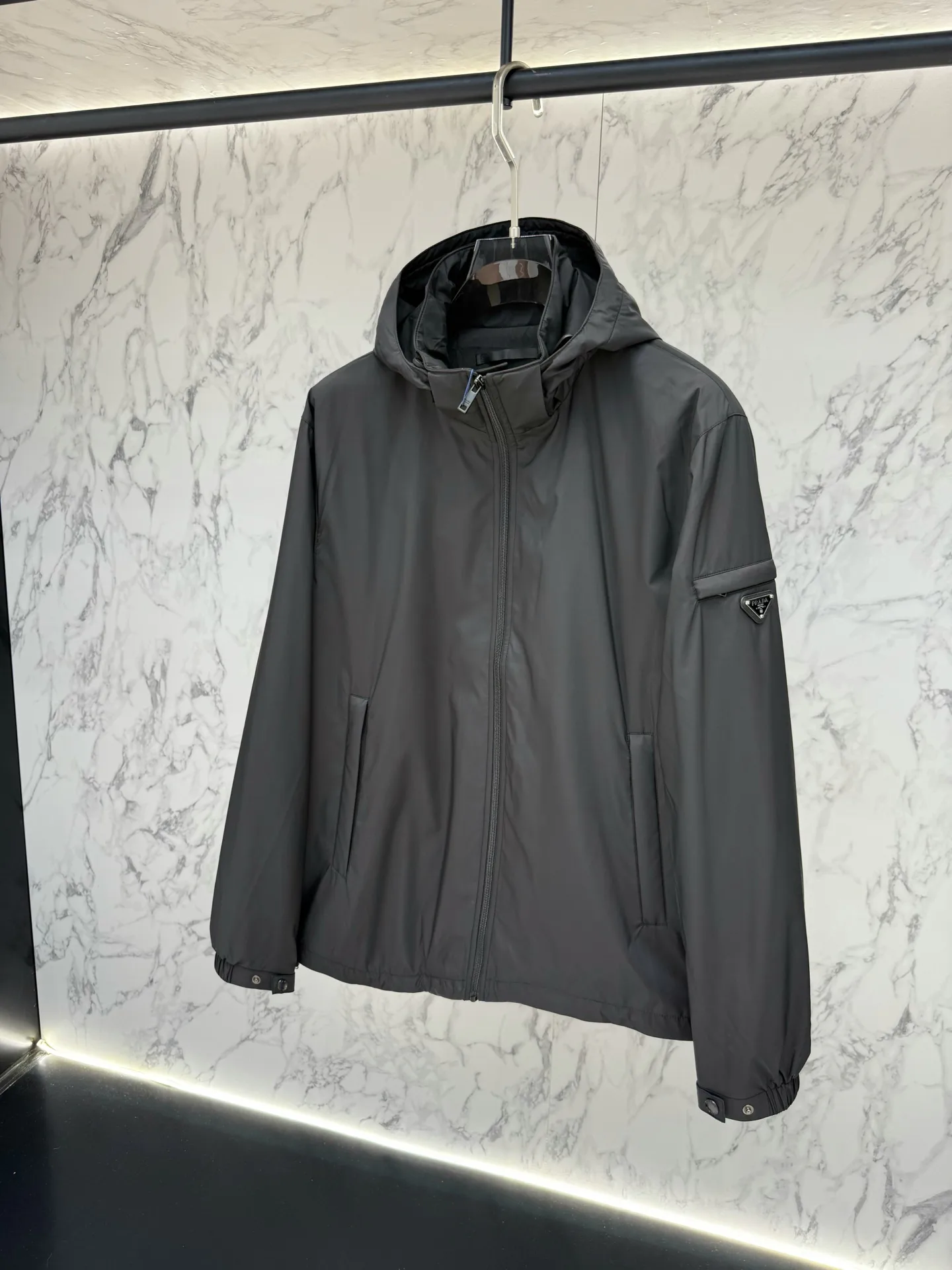 Куртки И Пуховики Женские Prada 17944117