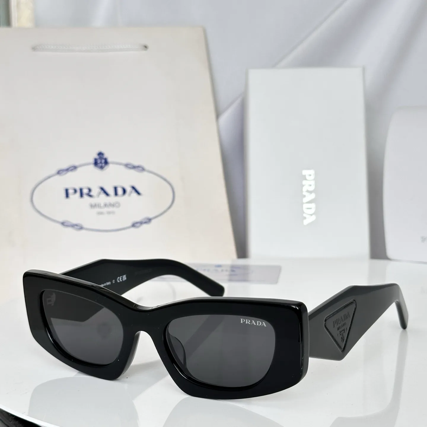 Очки Prada 17633230