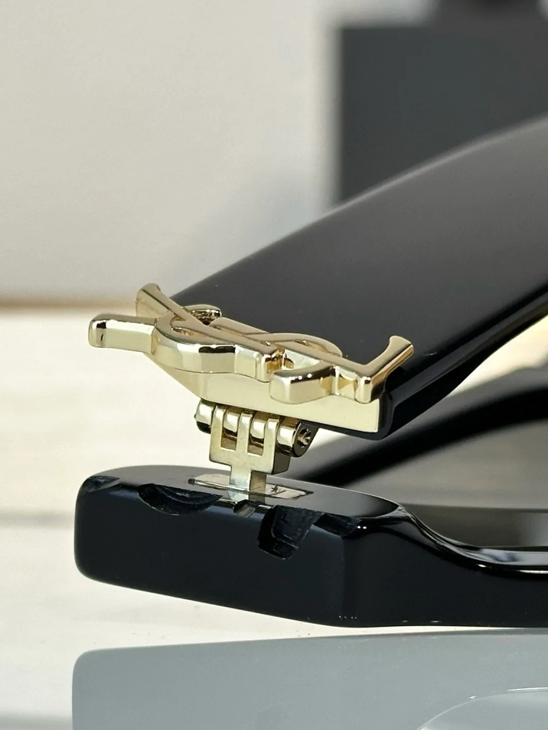 Очки Saint Laurent 18093