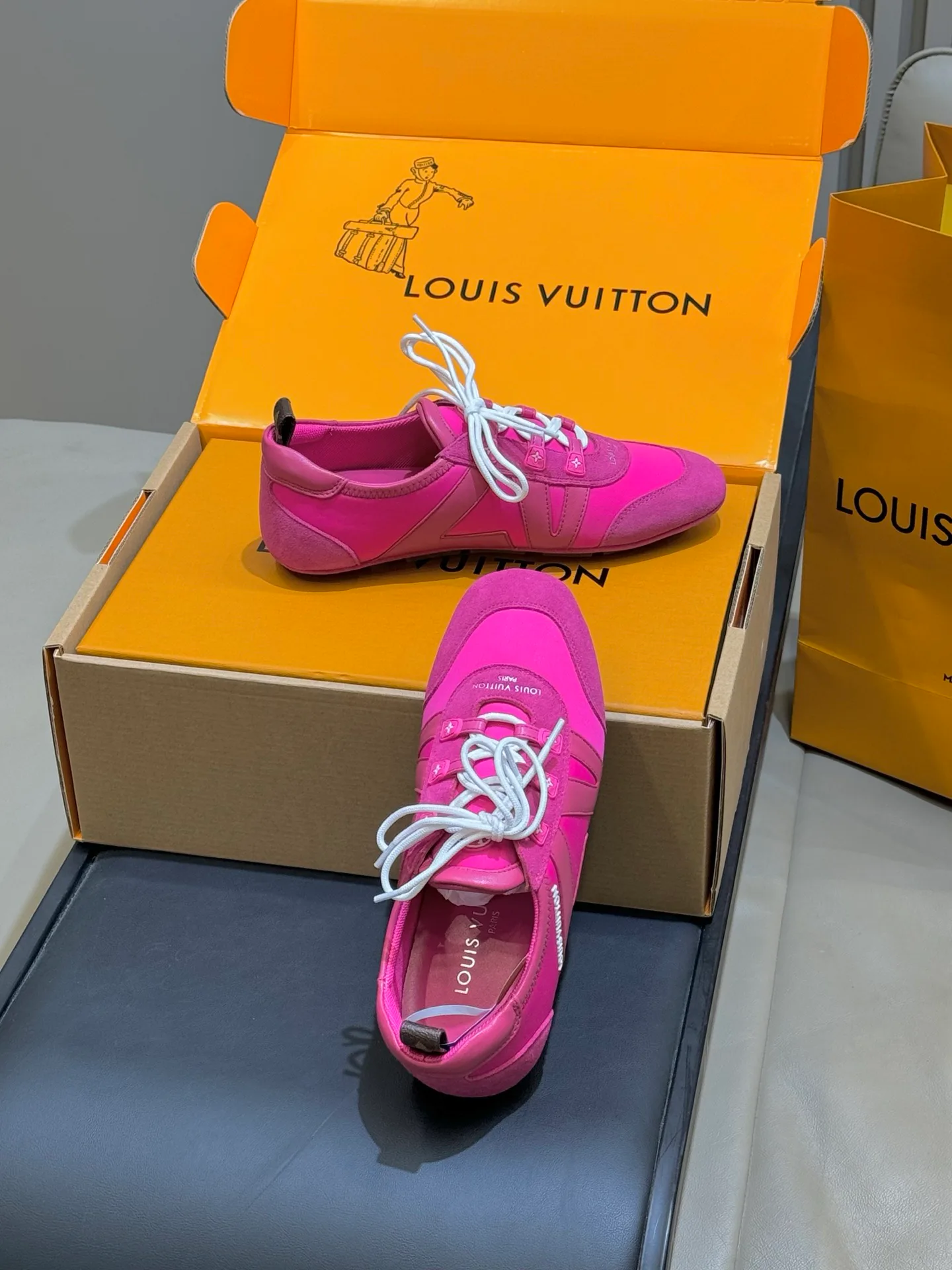 Кроссовки Женские Louis Vuitton 1130752