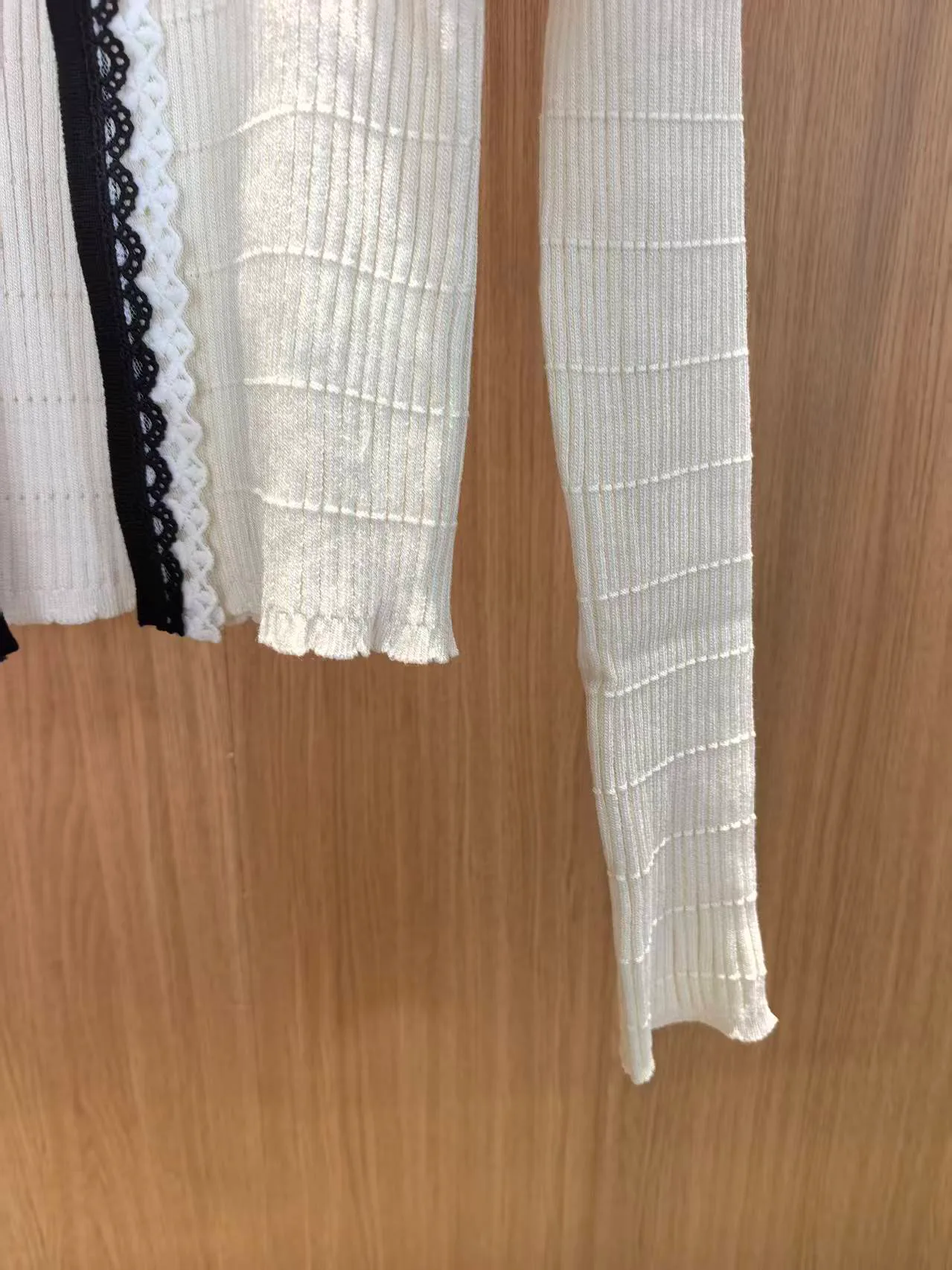 Джемперы И Свитеры Женские Chanel 18138478
