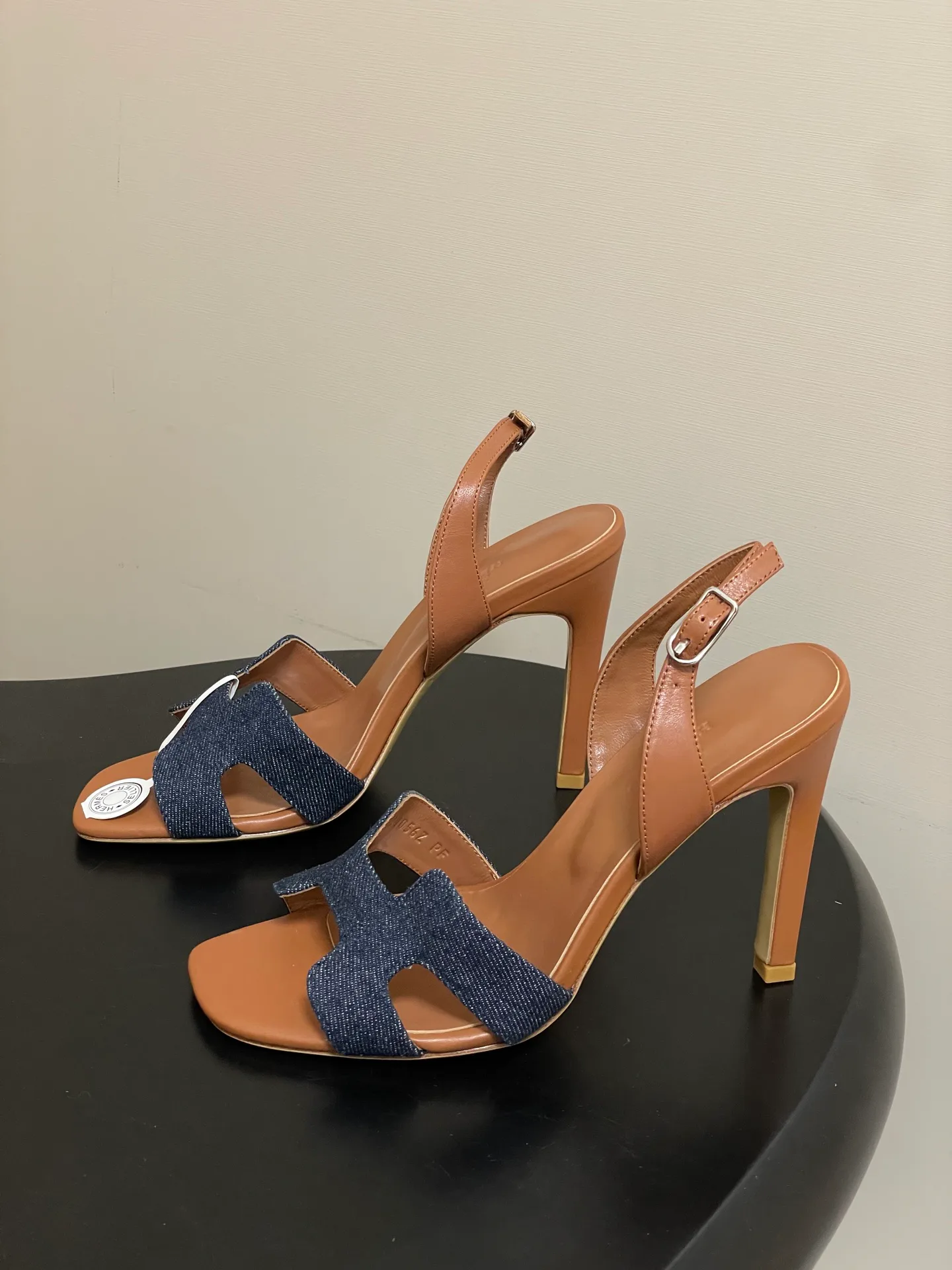 Босоножки Женские Hermes 9006944