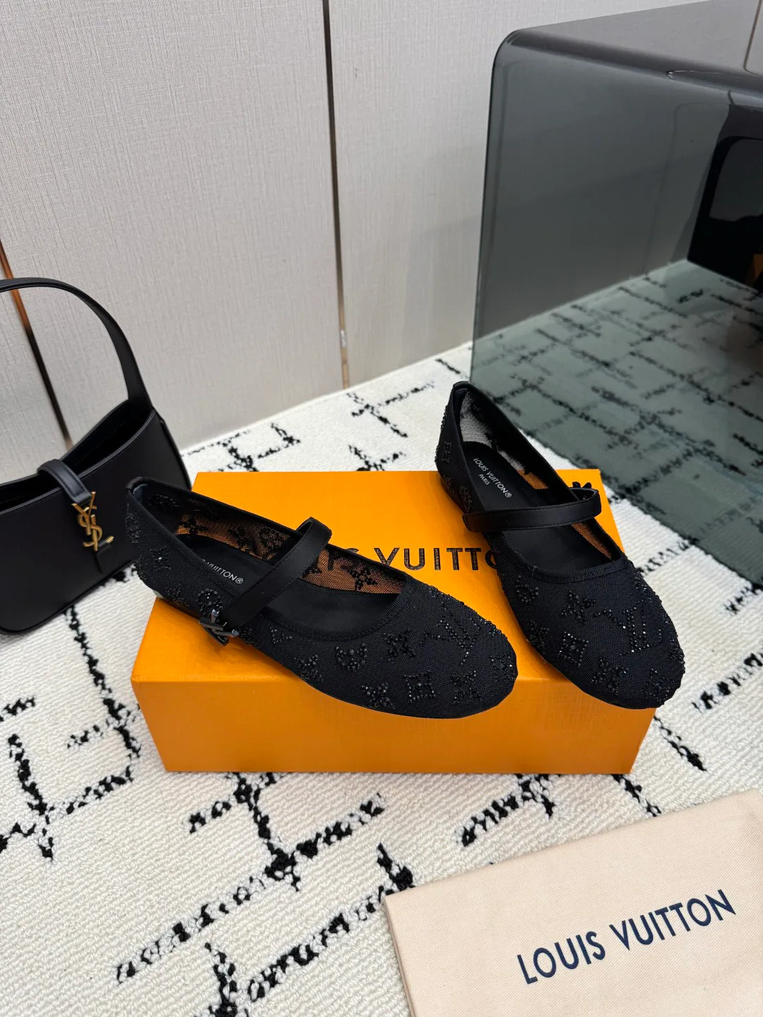 Балетки Женские Louis Vuitton 17947020