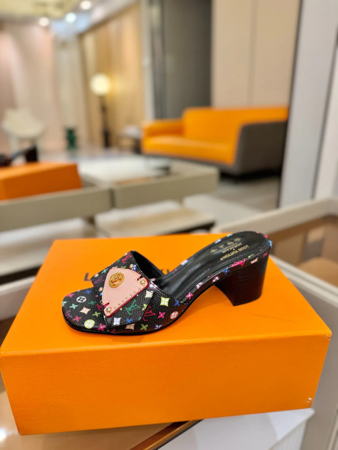 Сандалии Женские Louis Vuitton 11646779