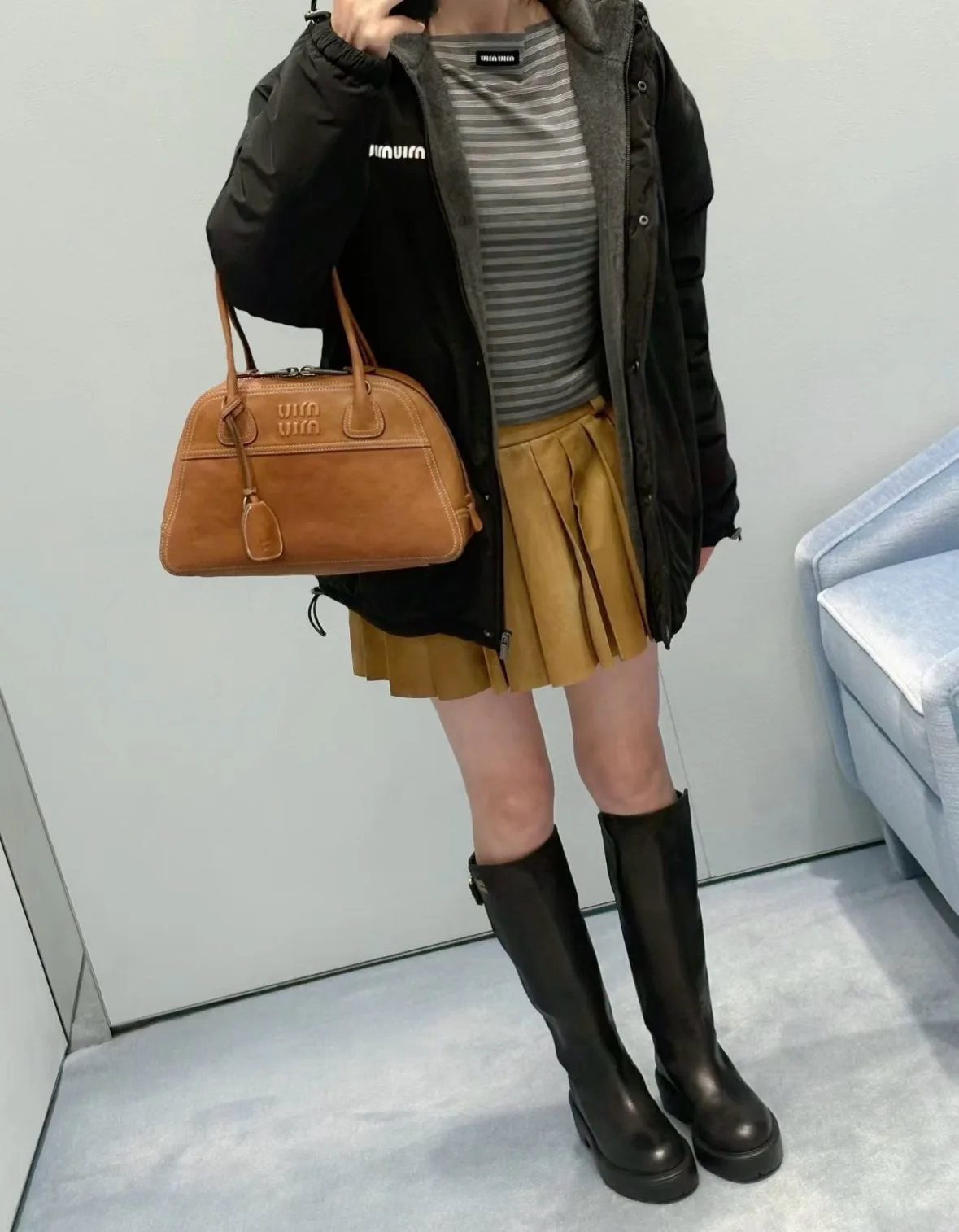 Куртки И Пуховики Женские Miu Miu 17995767