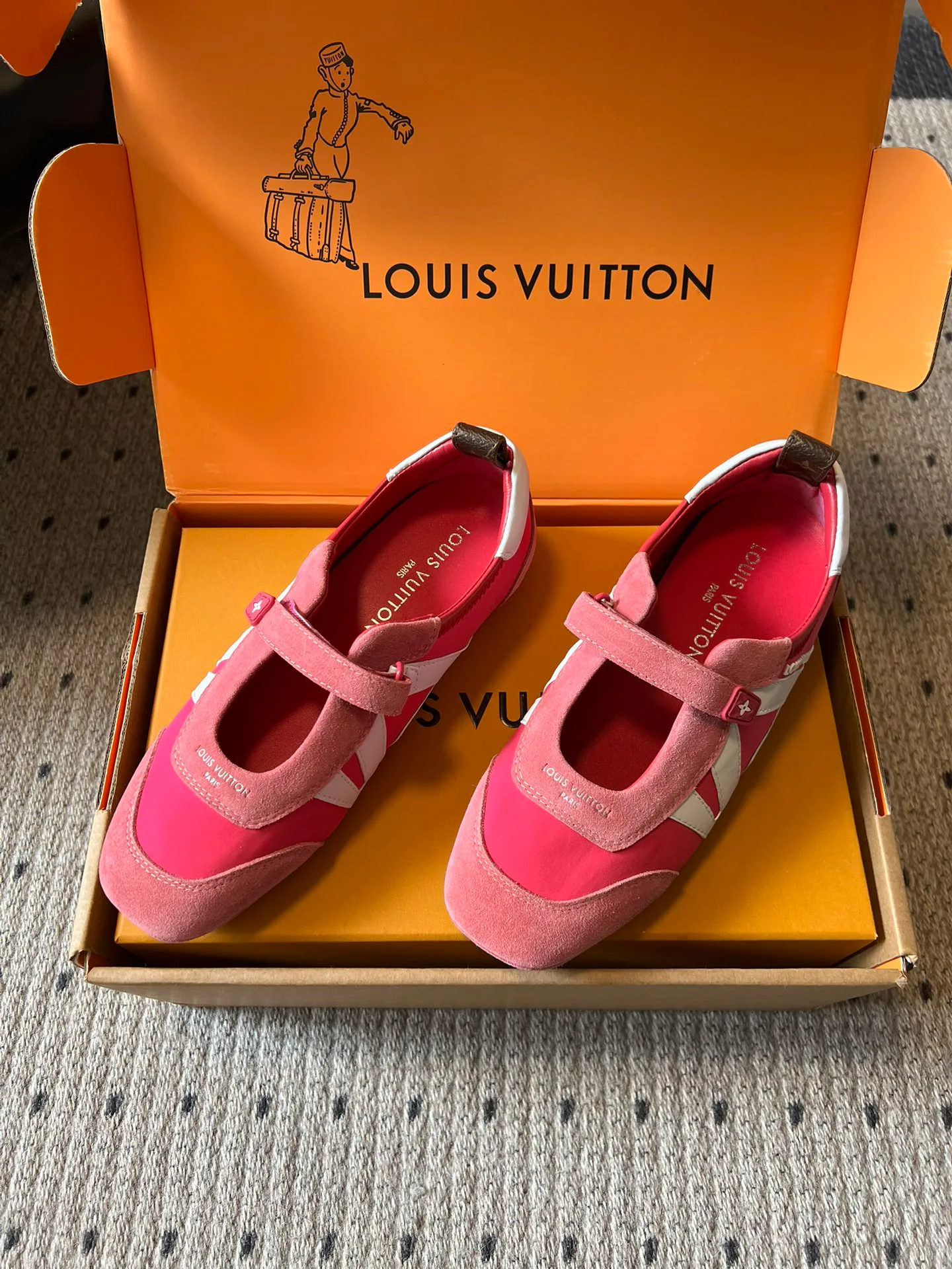 Туфли Женские Louis Vuitton 13561814