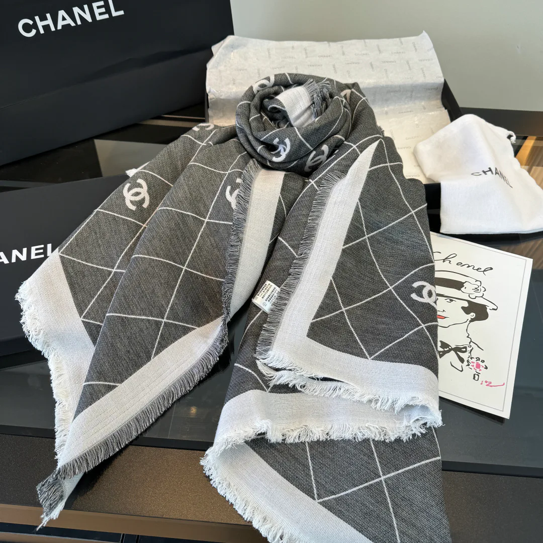 Шарфы Chanel 17827497