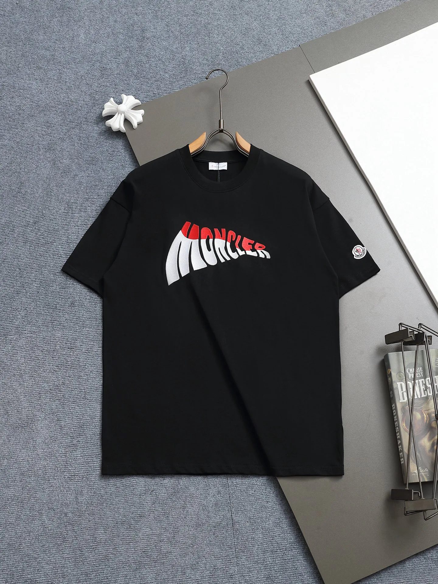 Футболки Женские Moncler 1617512