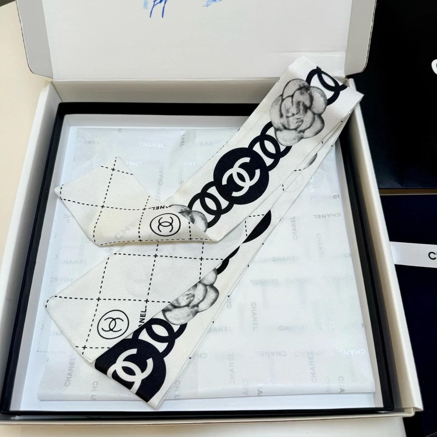 Платки Chanel 11568177