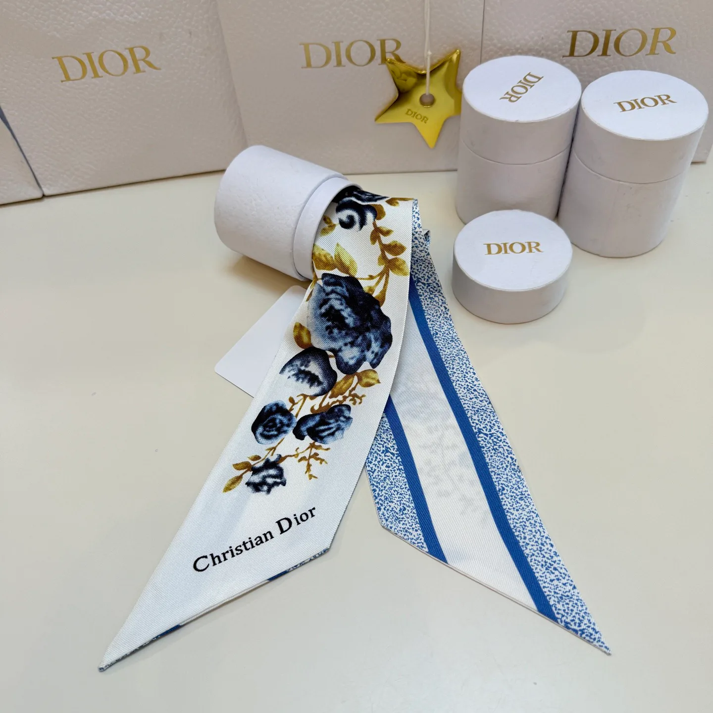 Платки Christian Dior 10695706