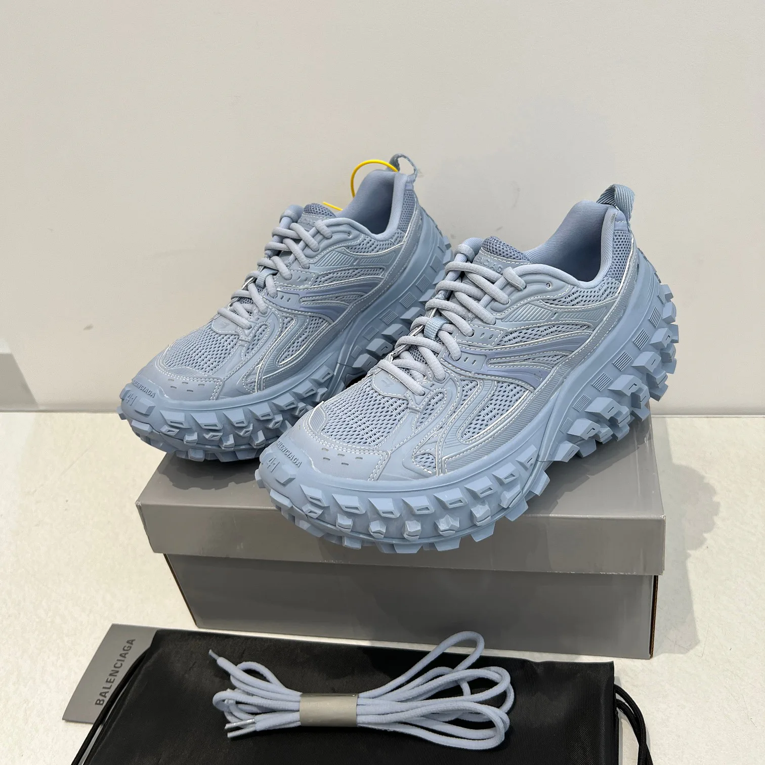 Кроссовки Женские Balenciaga 6428069